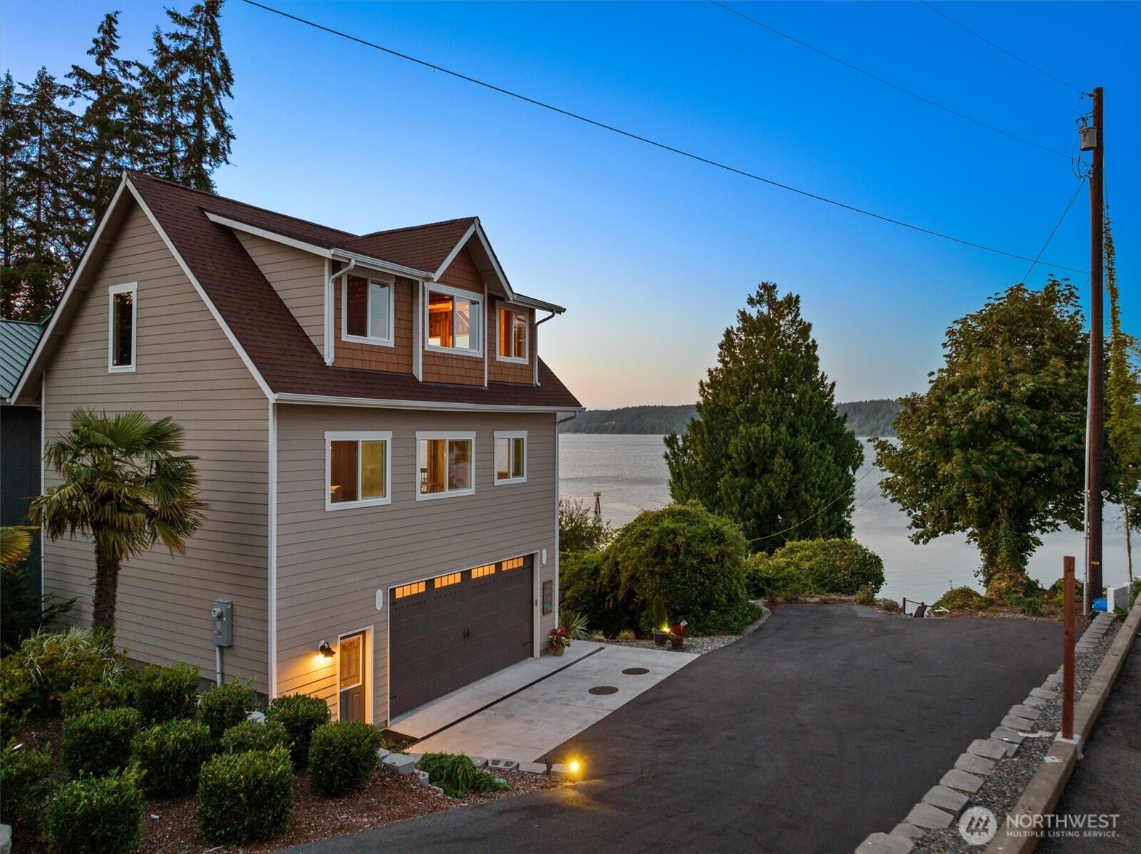 MLS #NWM2550338 image #1
