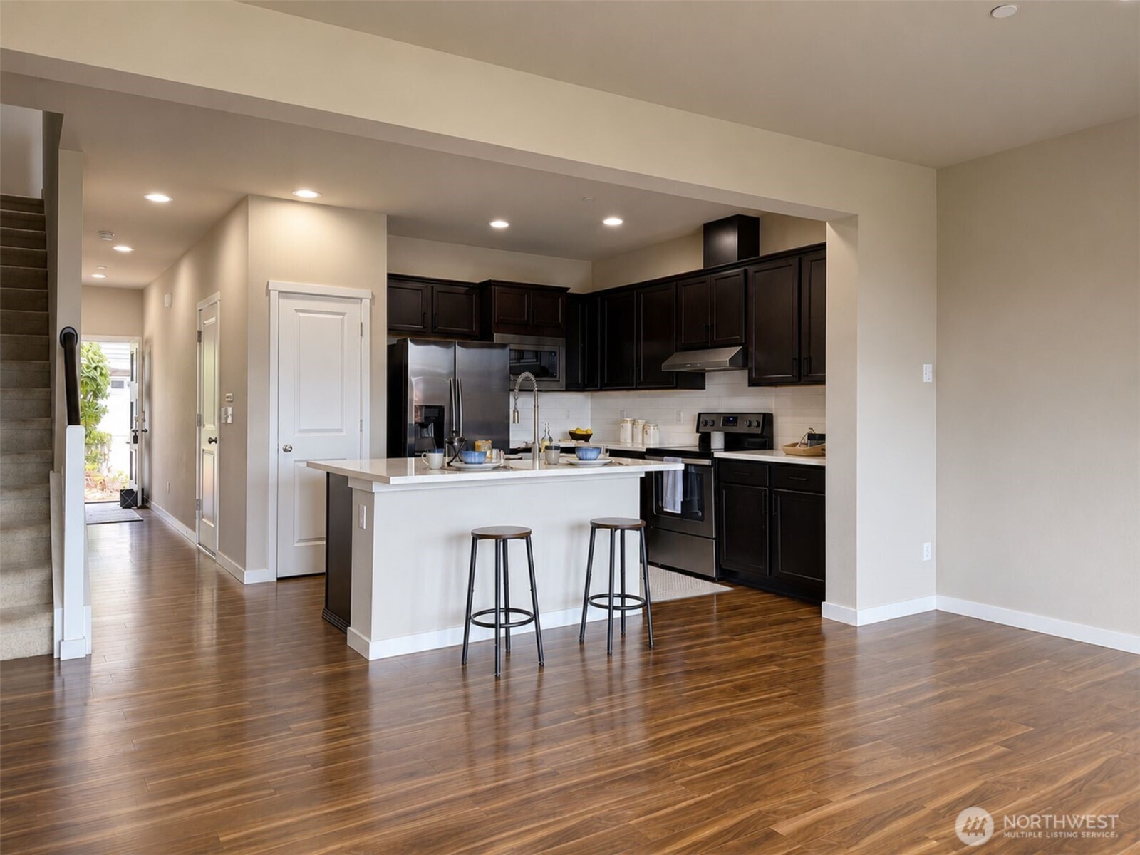 MLS #NWM2550421 image #4