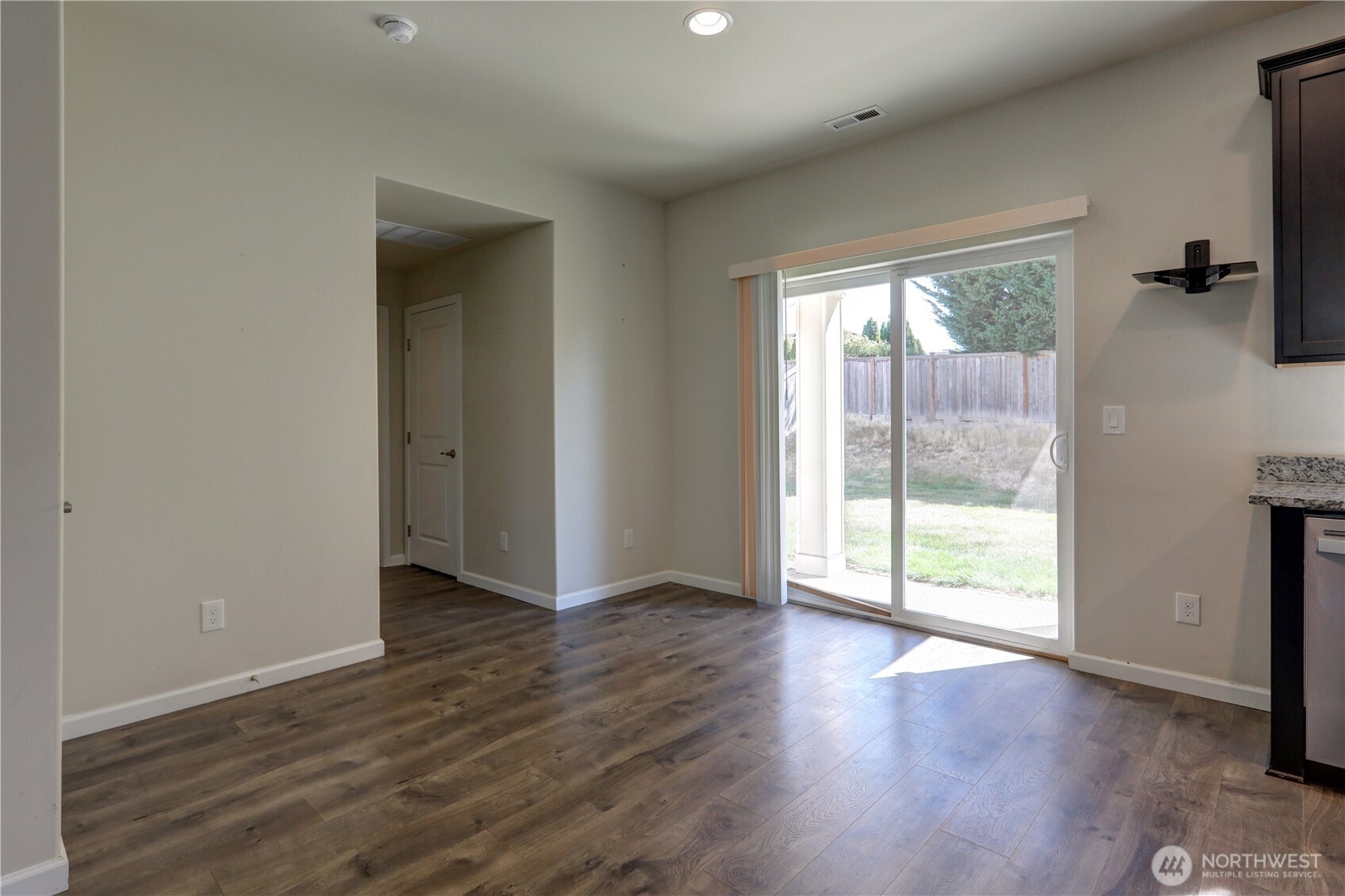 MLS #NWM2550628 image #10