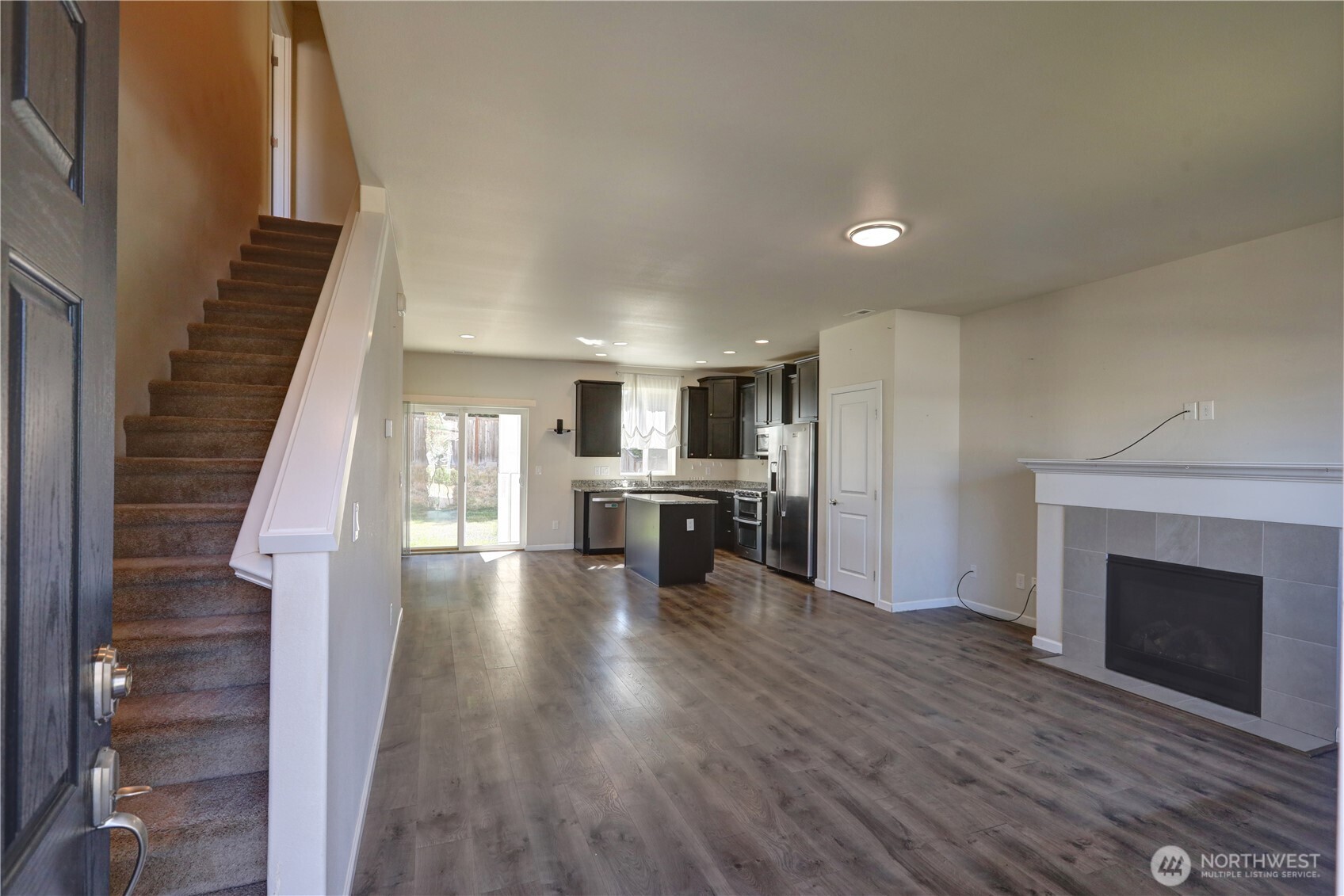 MLS #NWM2550628 image #3