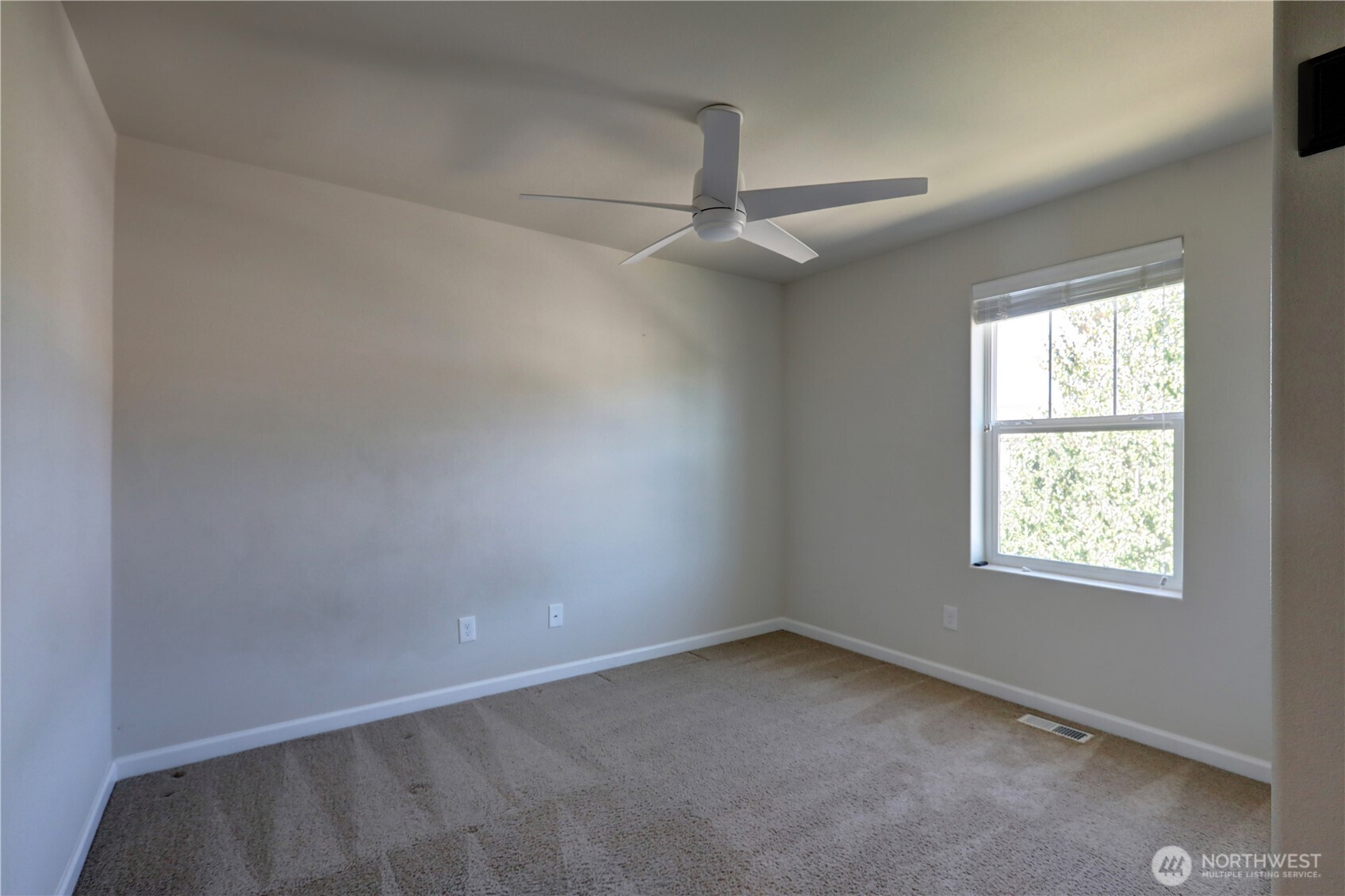 MLS #NWM2550628 image #9