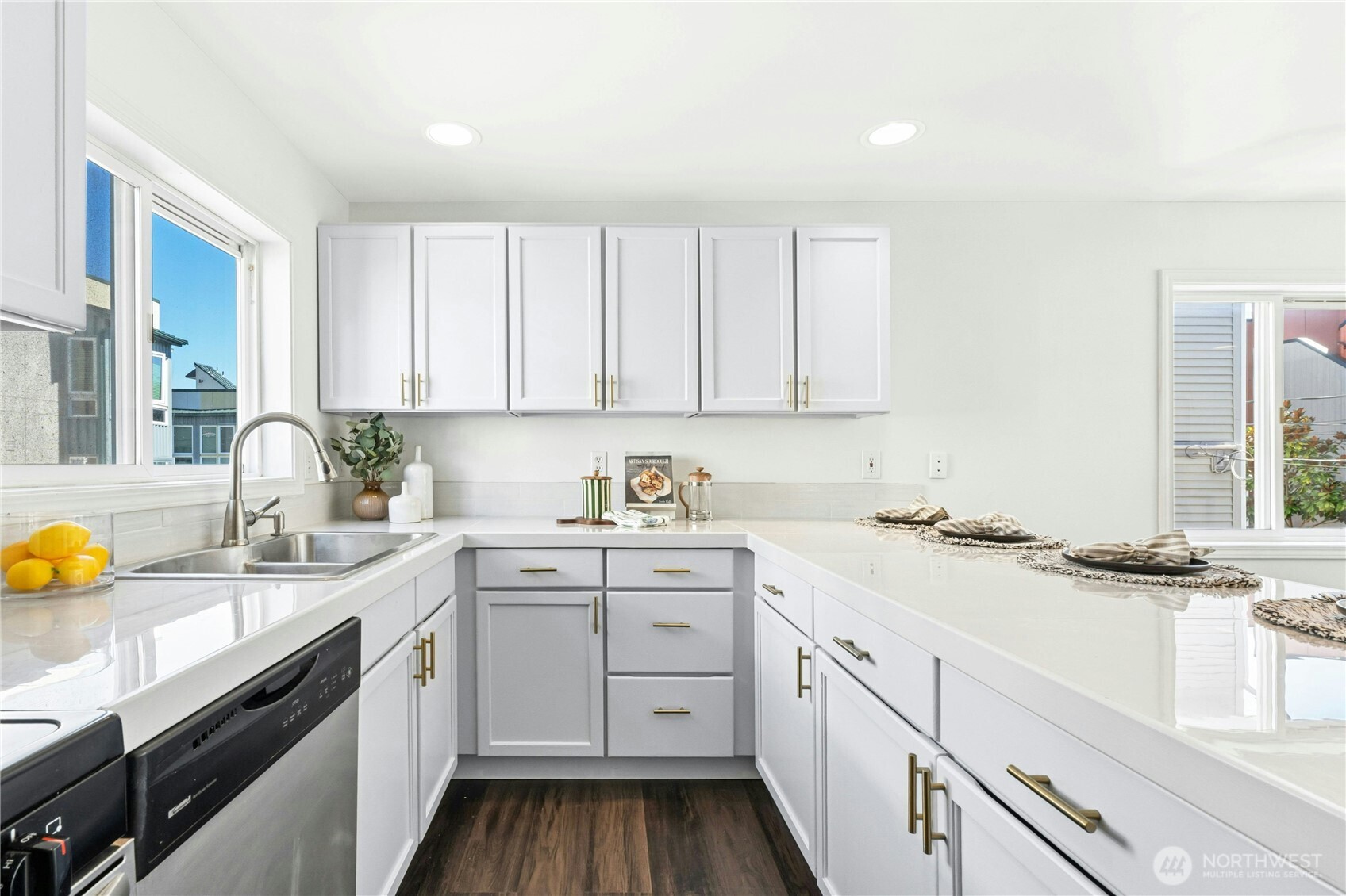 MLS #NWM2550652 image #14