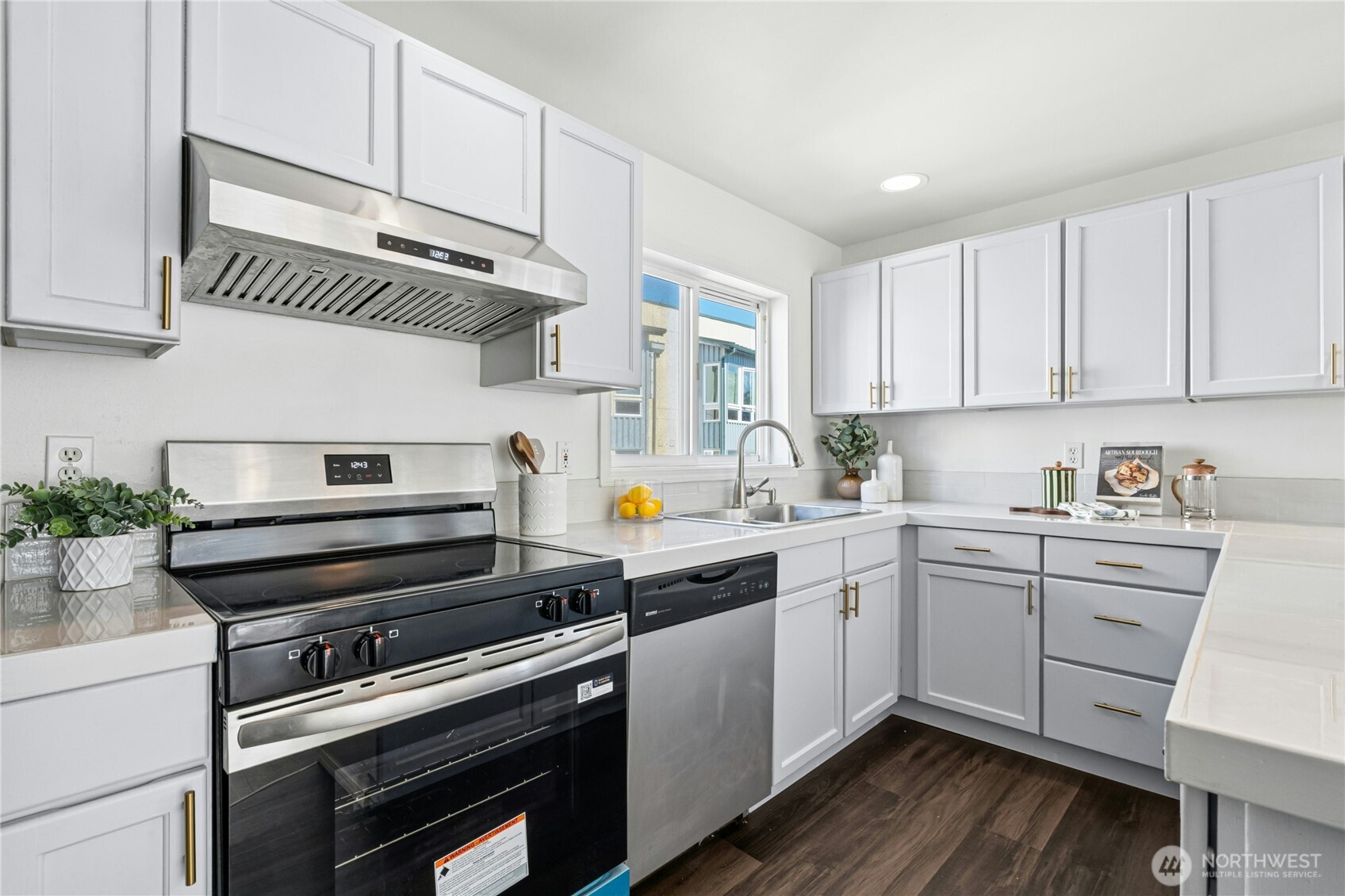 MLS #NWM2550652 image #15