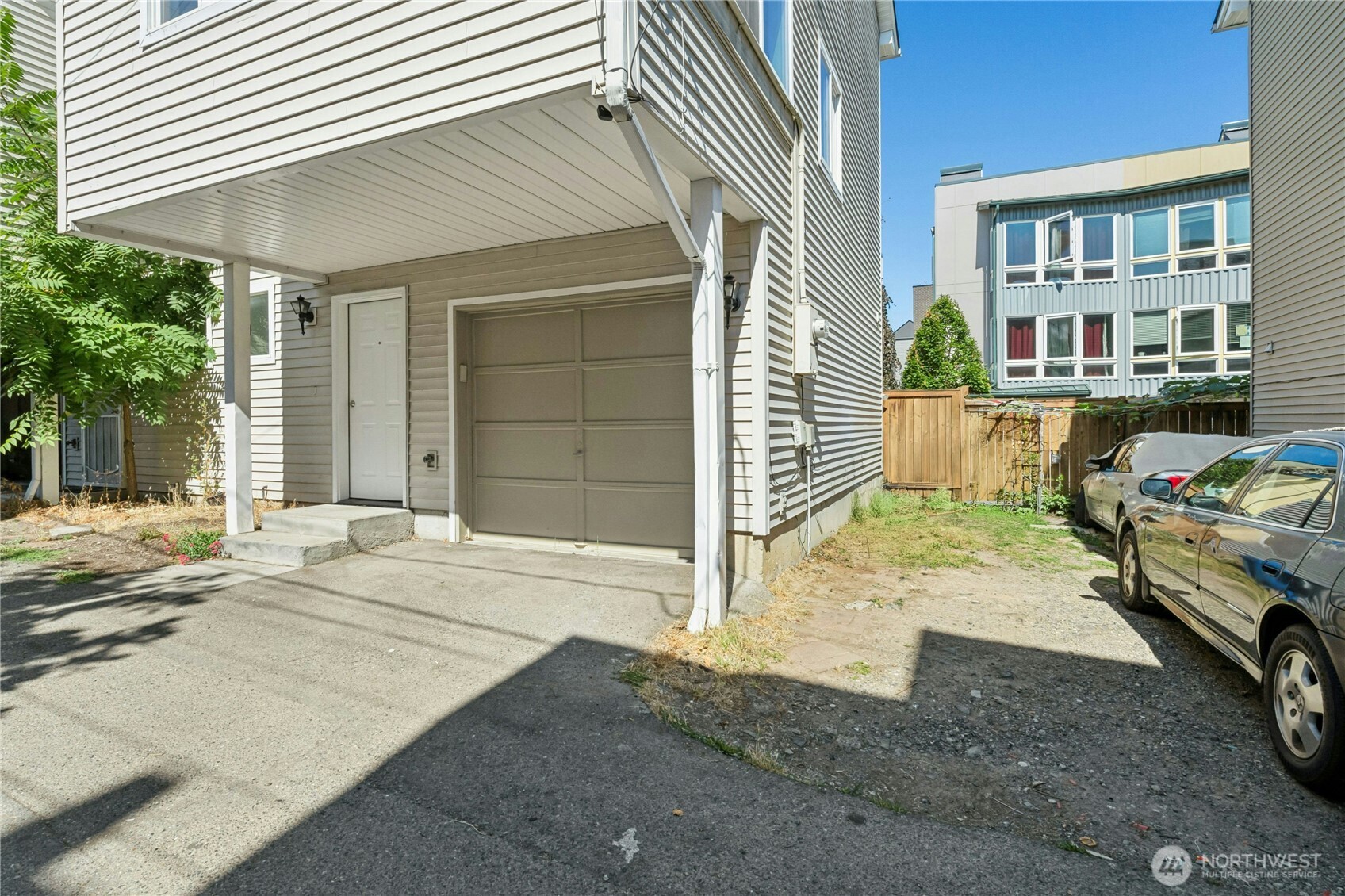MLS #NWM2550652 image #2