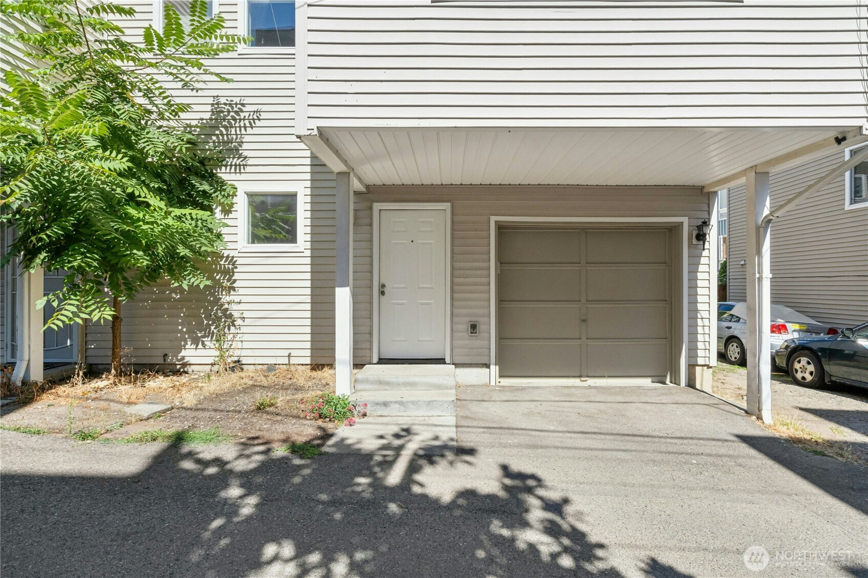MLS #NWM2550652 image #3