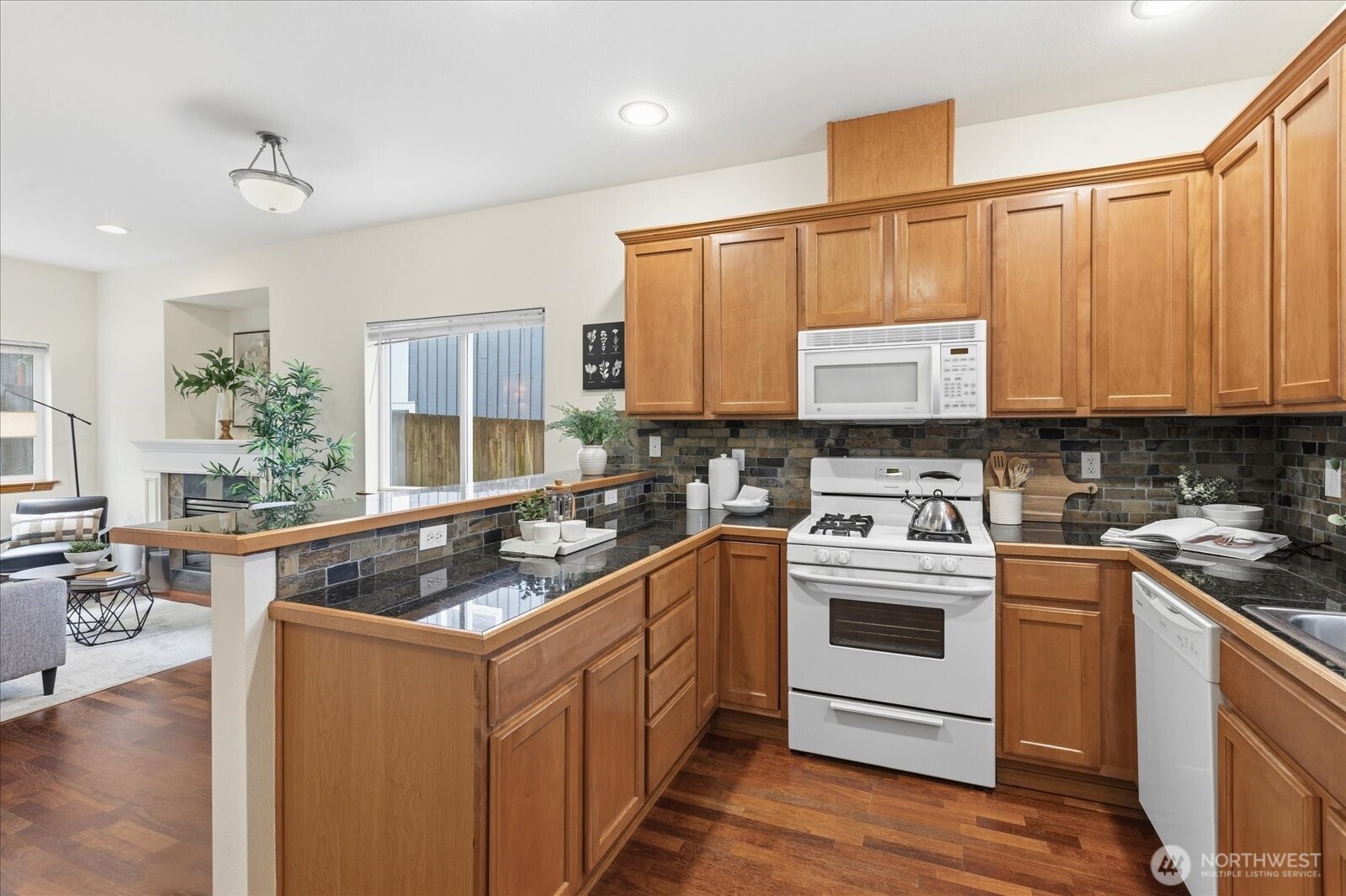 MLS #NWM2550653 image #1