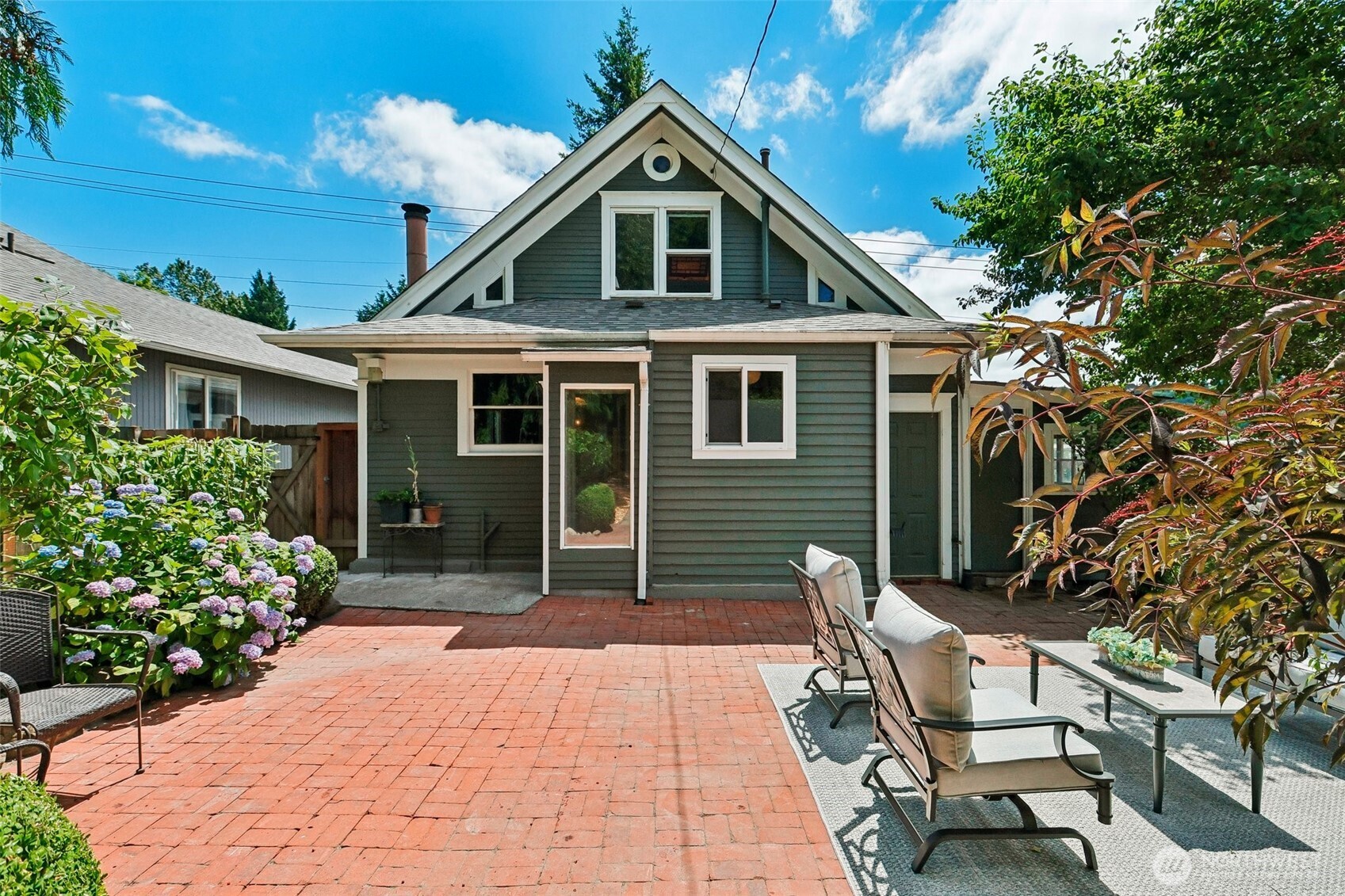 MLS #NWM2550943 image #1