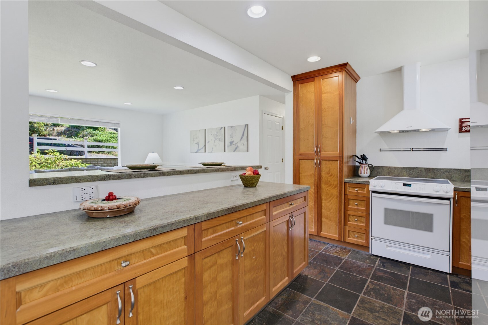 MLS #NWM2551006 image #4