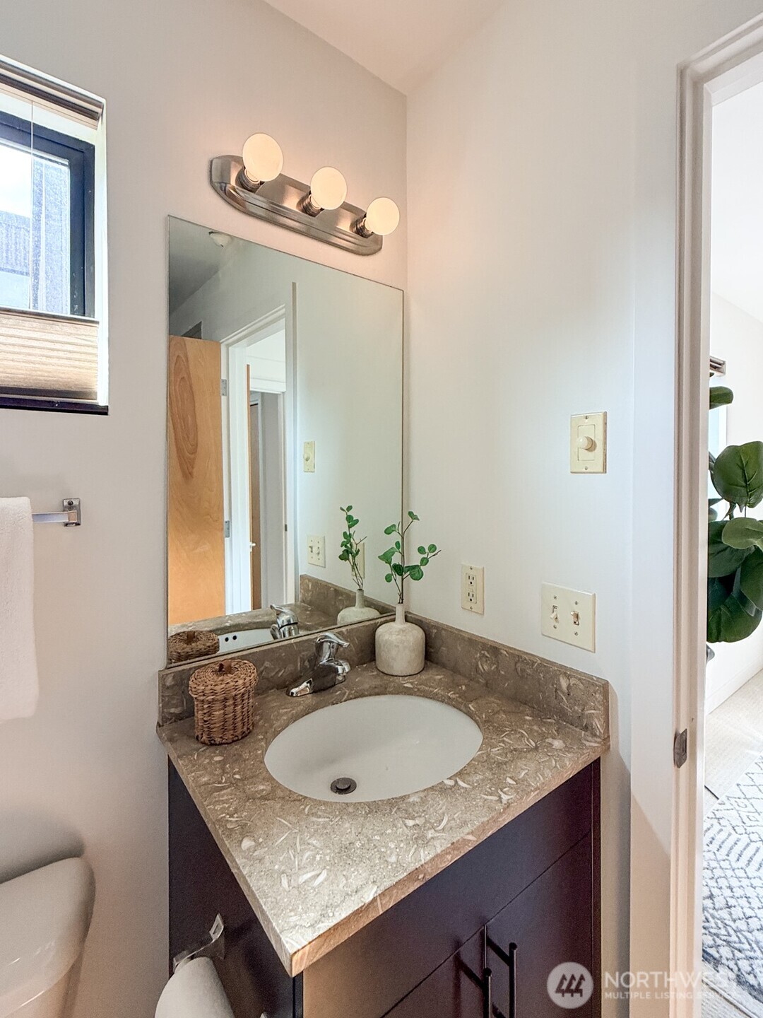 MLS #NWM2551191 image #9