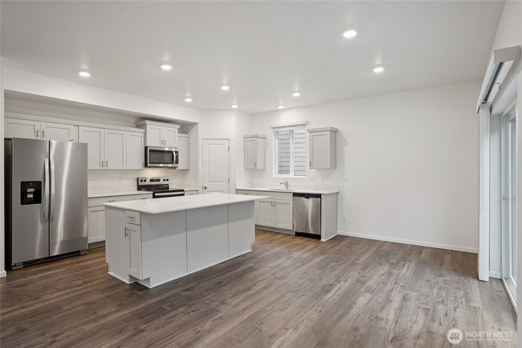 MLS #NWM2551889 image #9