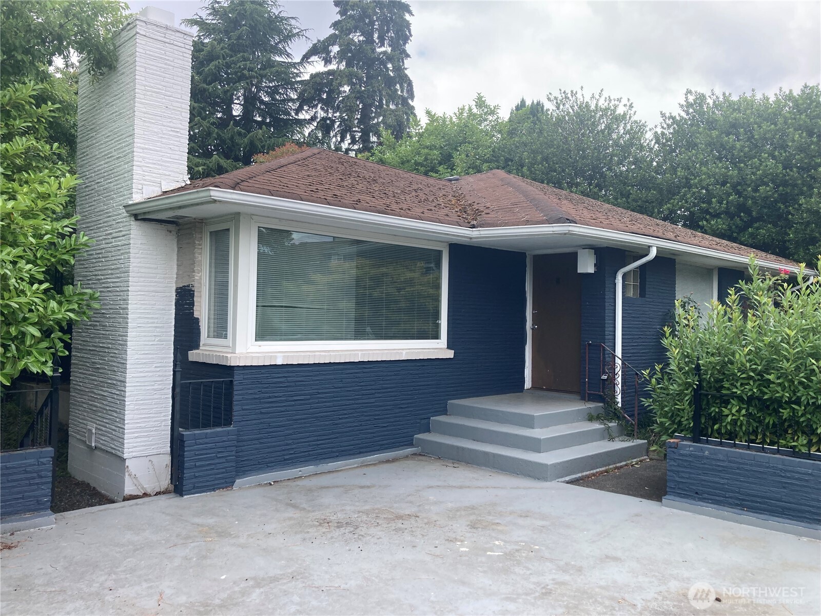 MLS #NWM2552036 image #0