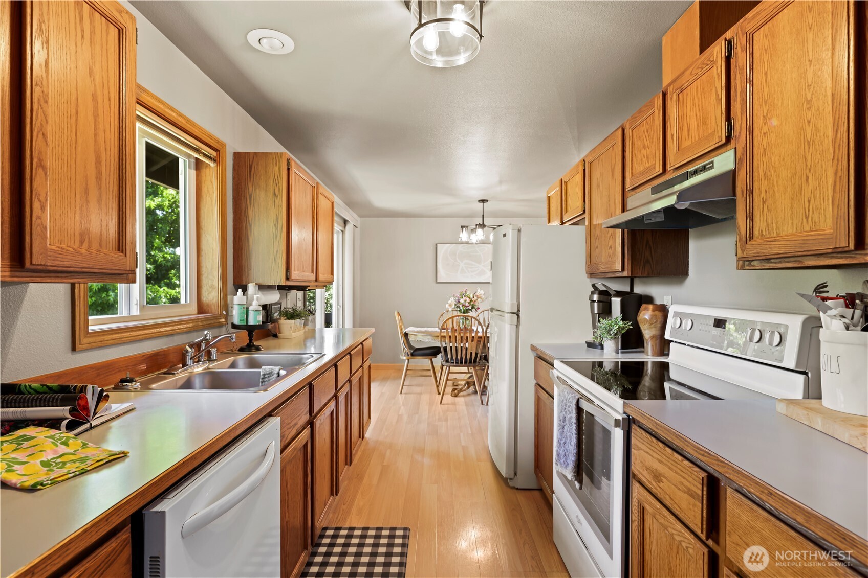 MLS #NWM2552309 image #3
