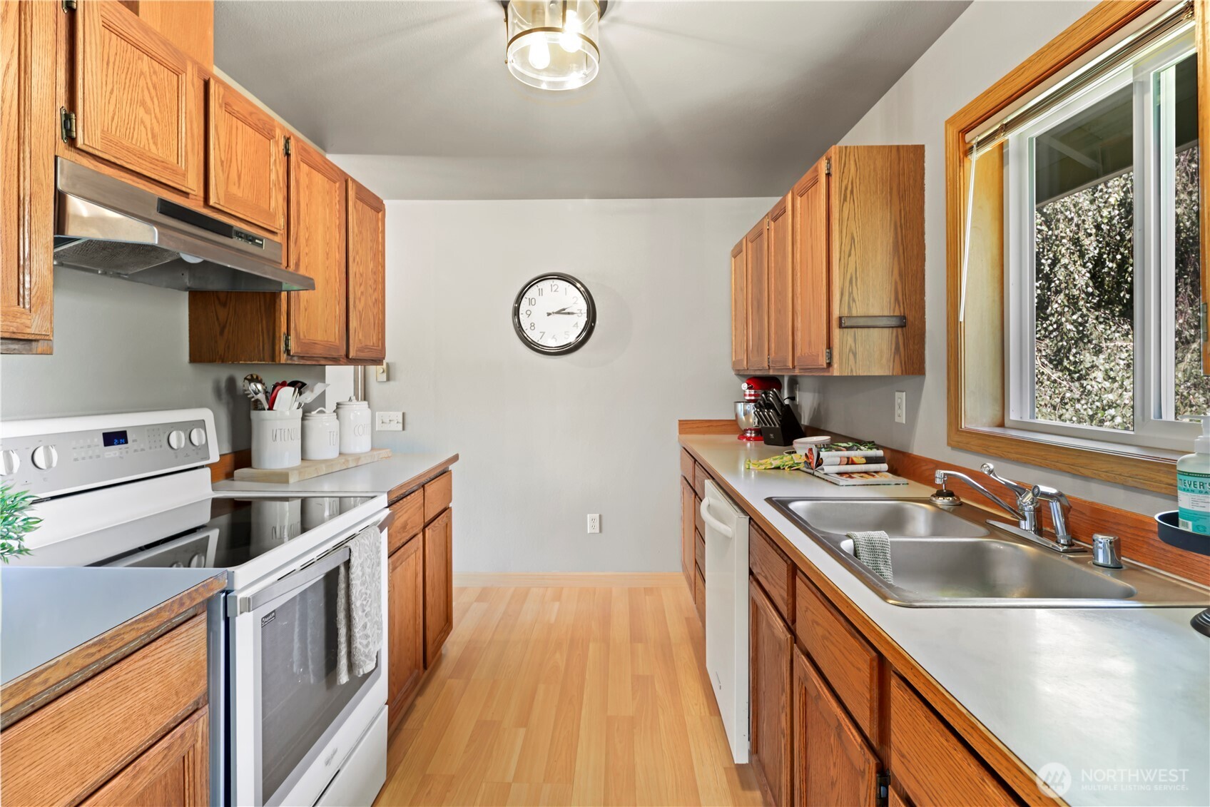 MLS #NWM2552309 image #4