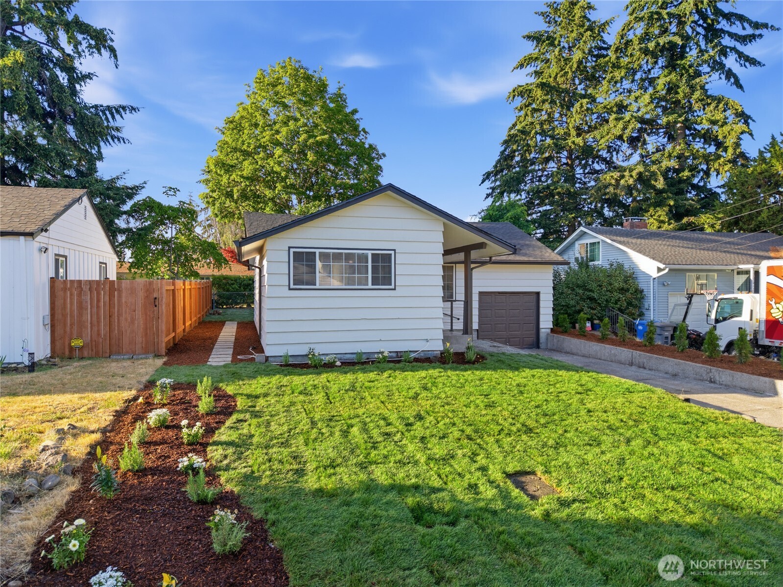 MLS #NWM2552340 image #1