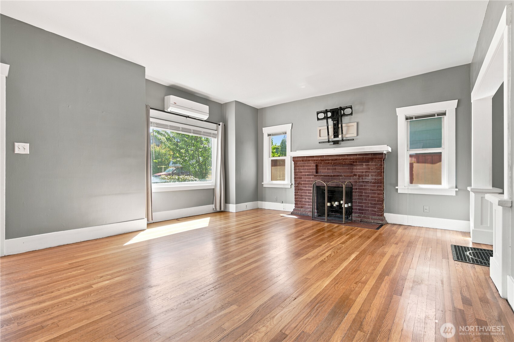 MLS #NWM2552408 image #8