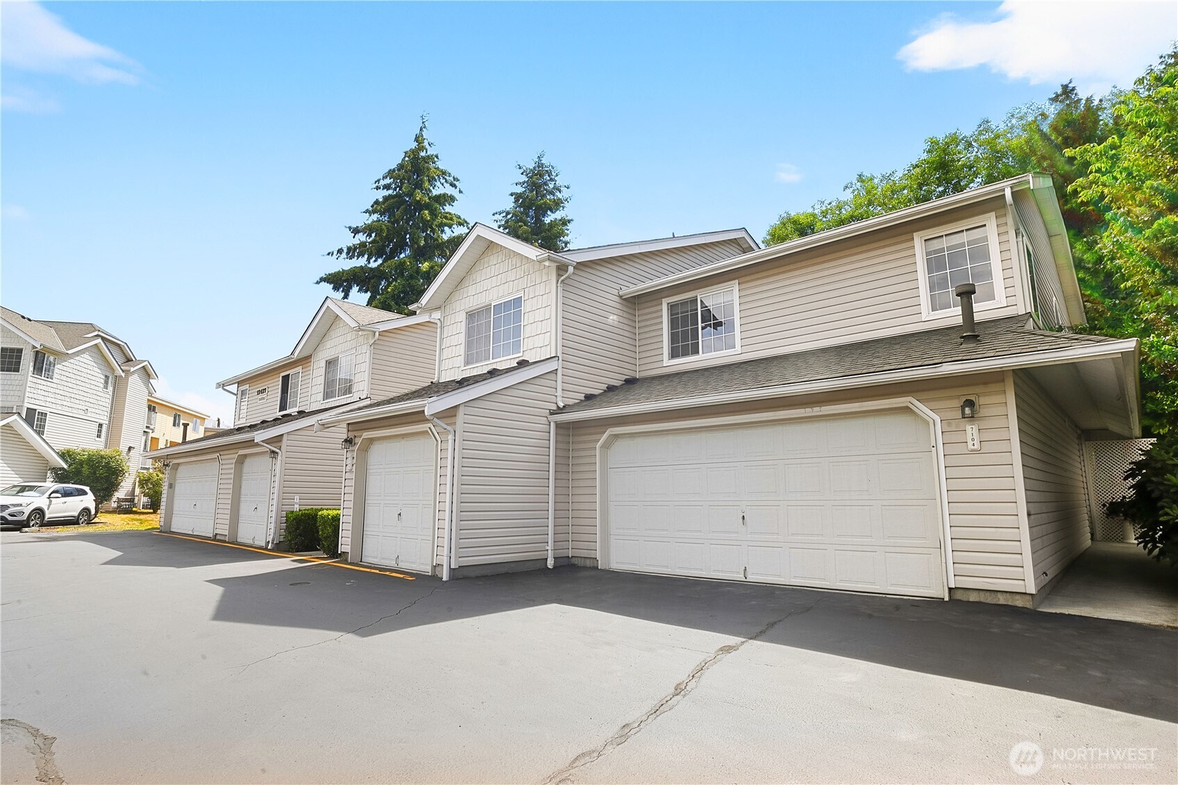 MLS #NWM2552455 image #0