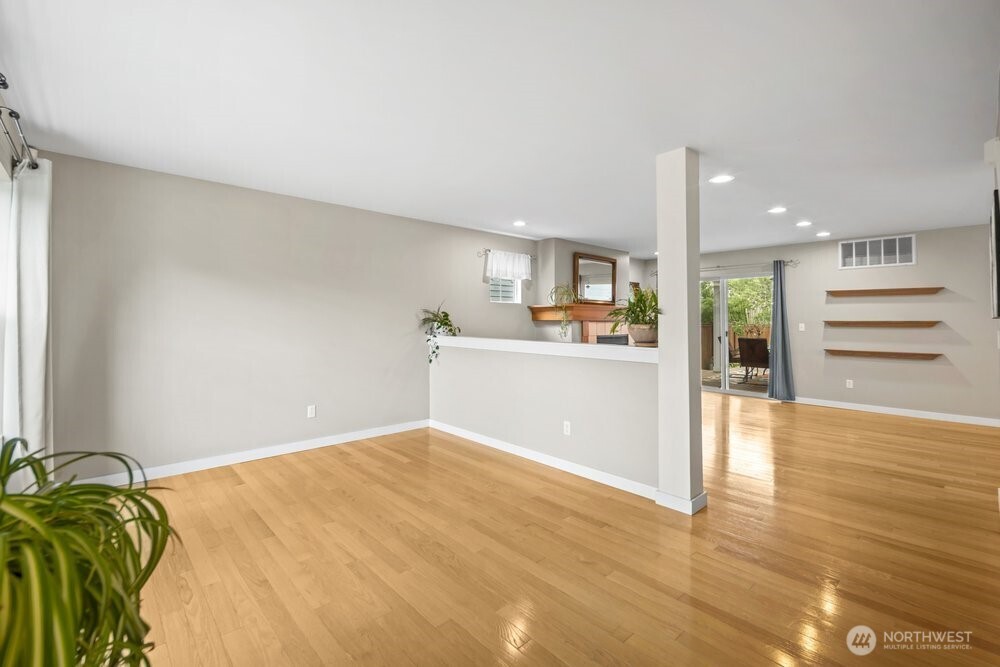 MLS #NWM2552621 image #5