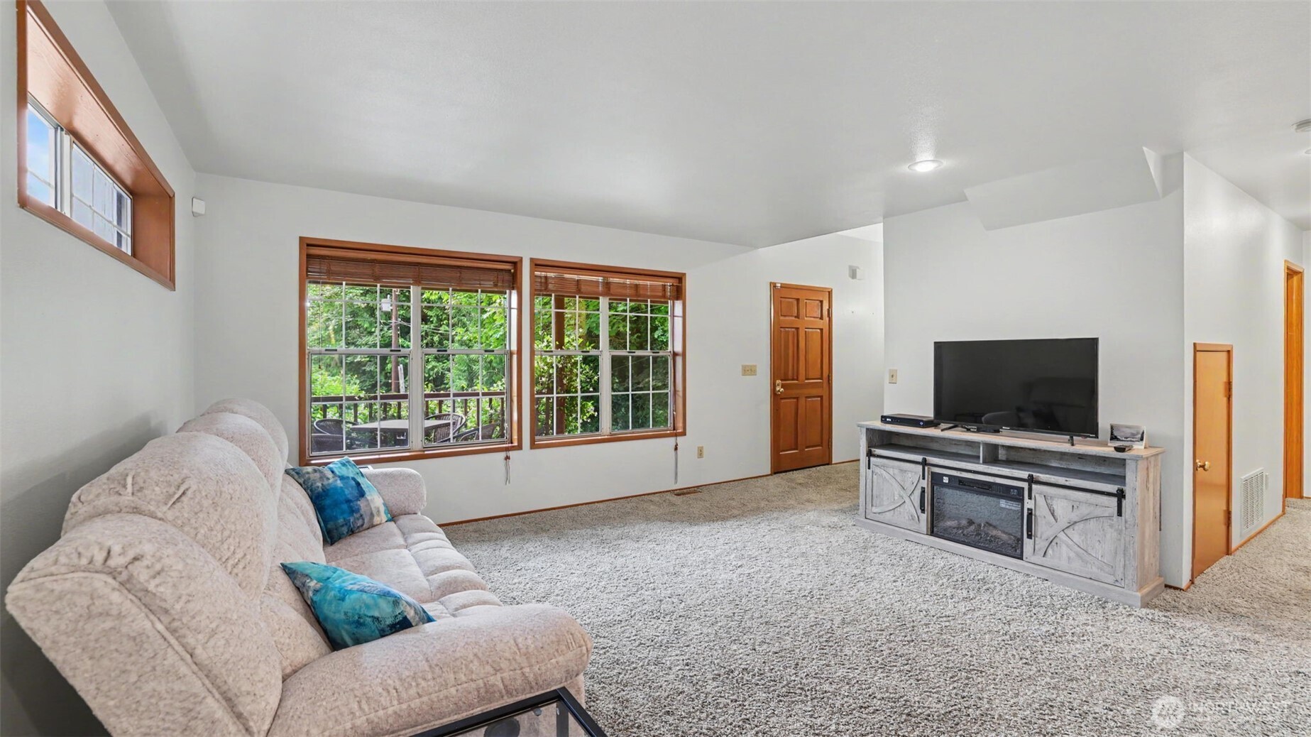 MLS #NWM2552830 image #3