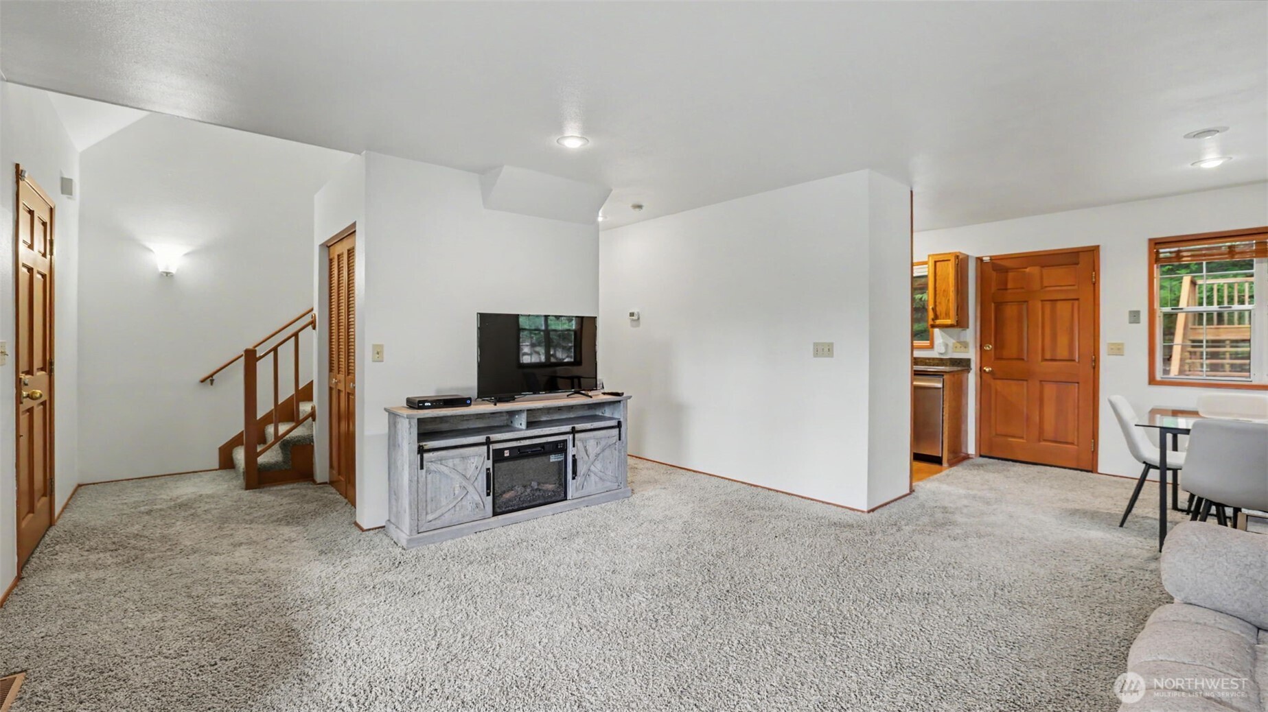 MLS #NWM2552830 image #4