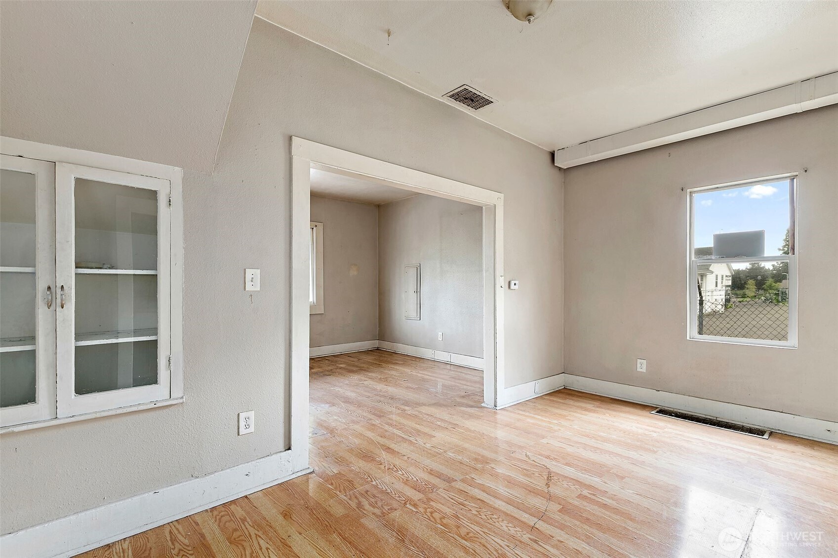 MLS #NWM2553043 image #5