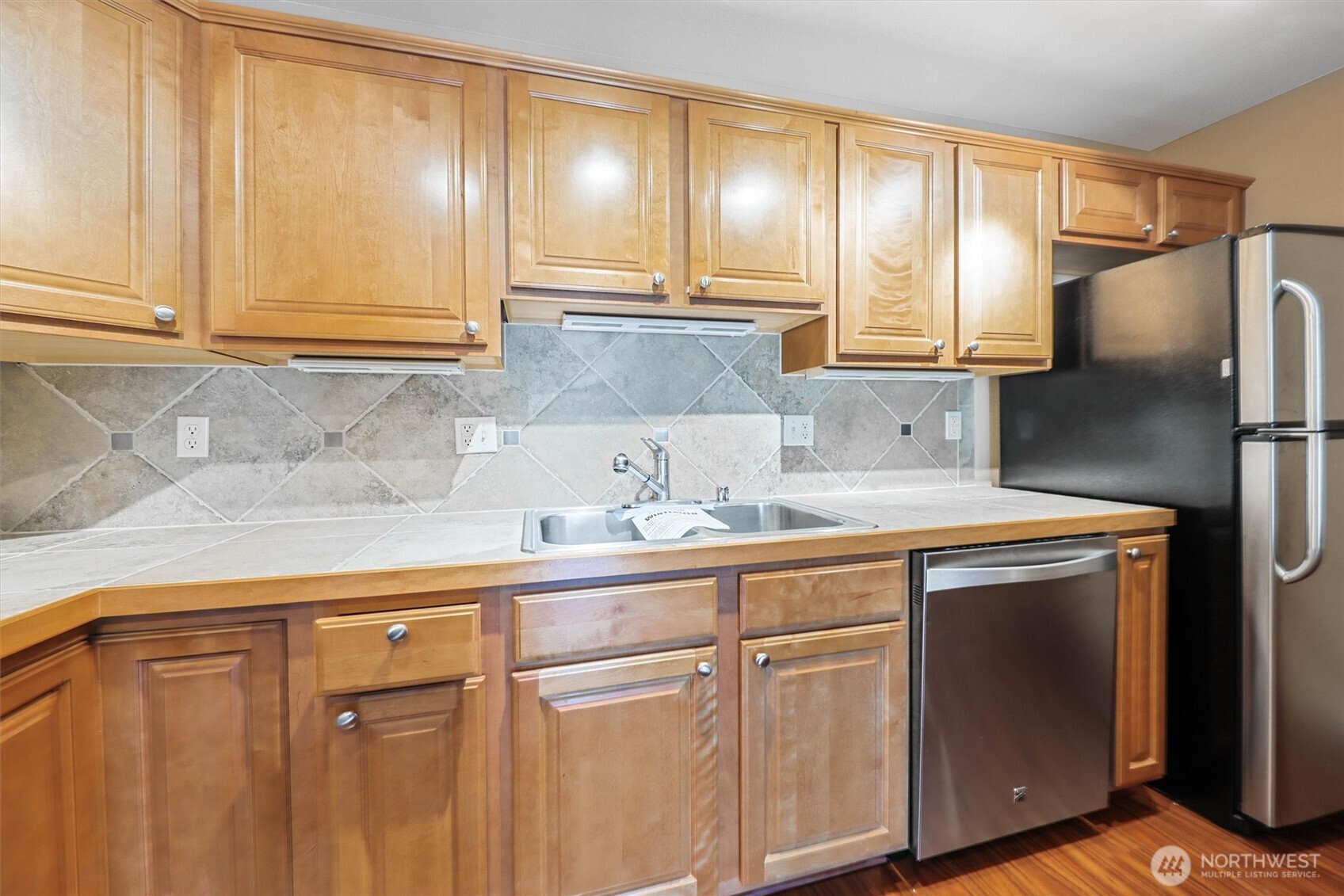 MLS #NWM2553190 image #9