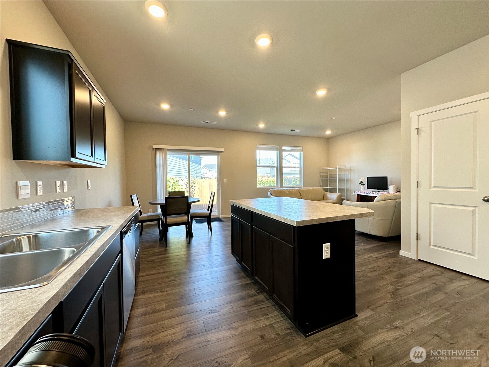 MLS #NWM2553334 image #13