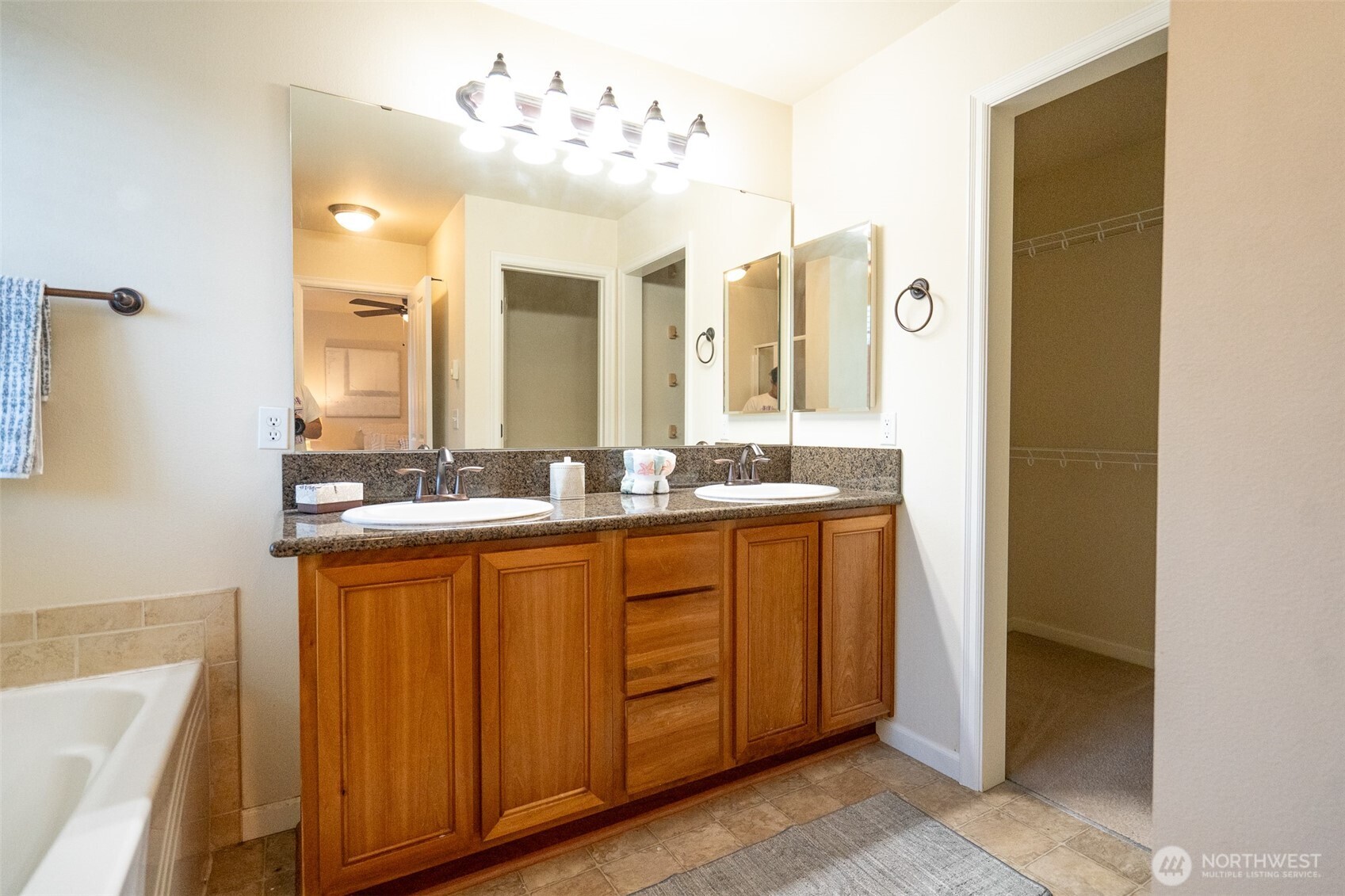 MLS #NWM2553476 image #13