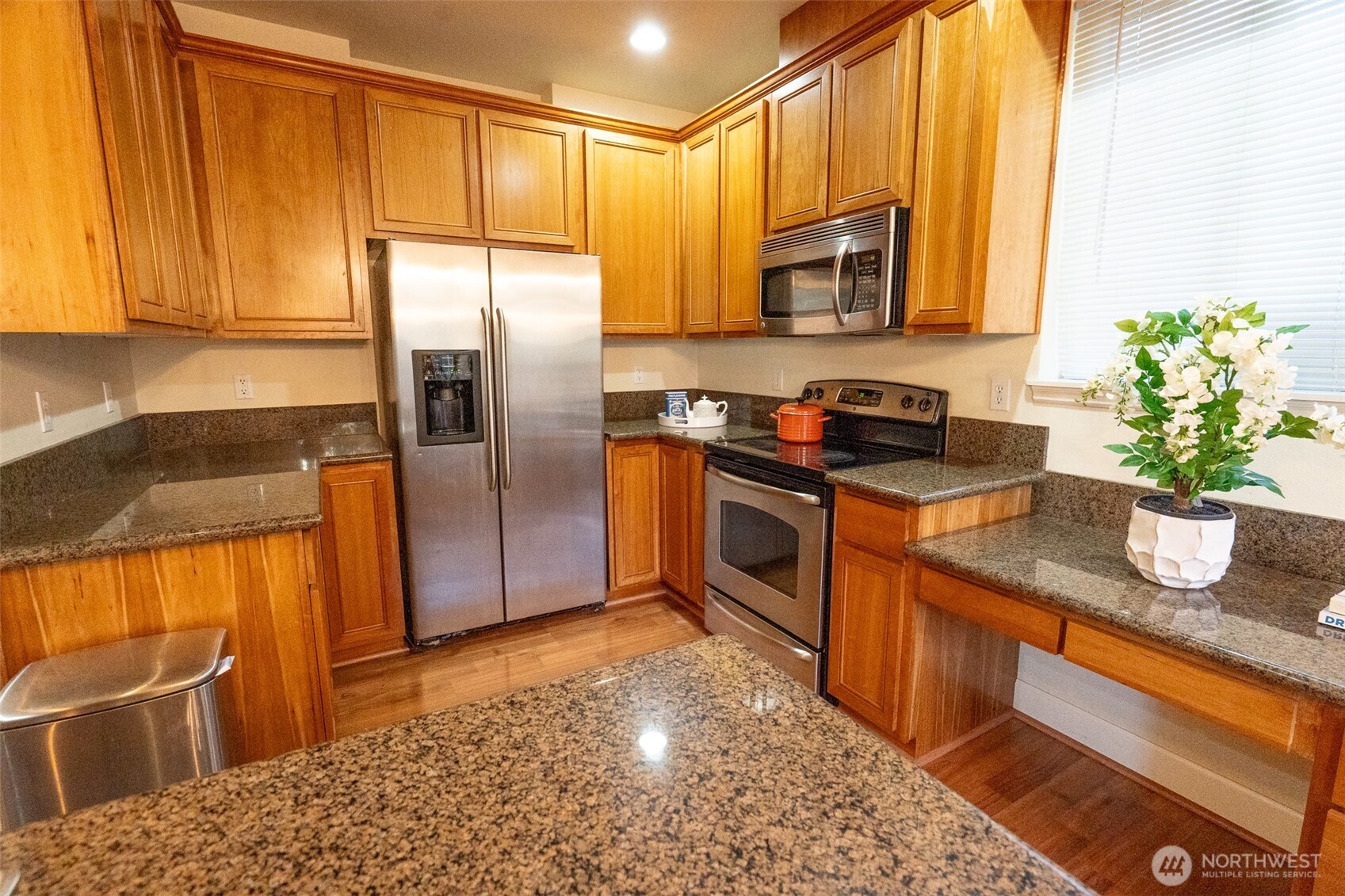 MLS #NWM2553476 image #9
