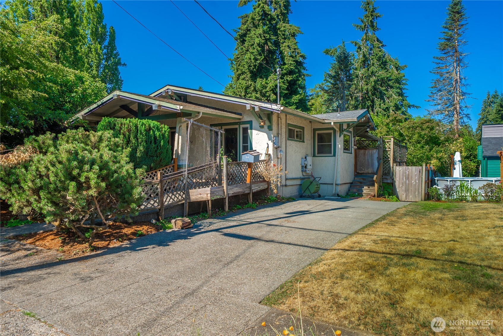 MLS #NWM2553492 image #1