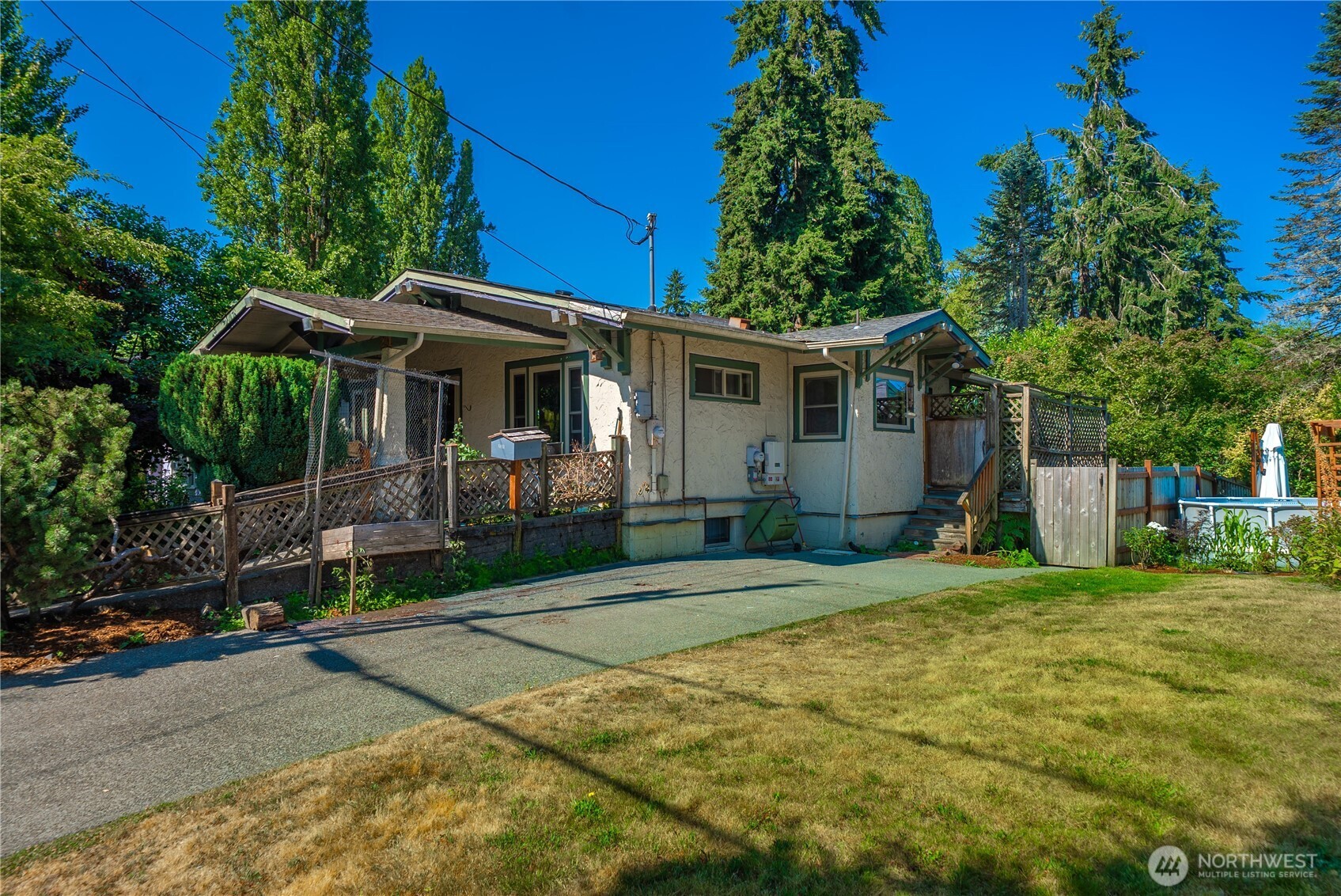MLS #NWM2553492 image #2