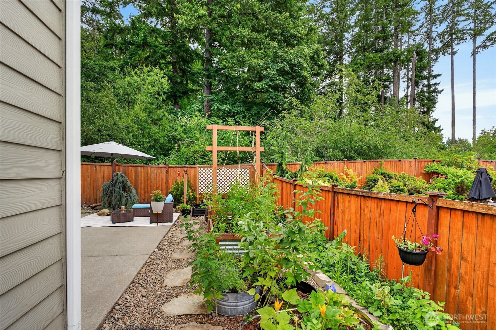 MLS #NWM2553543 image #3