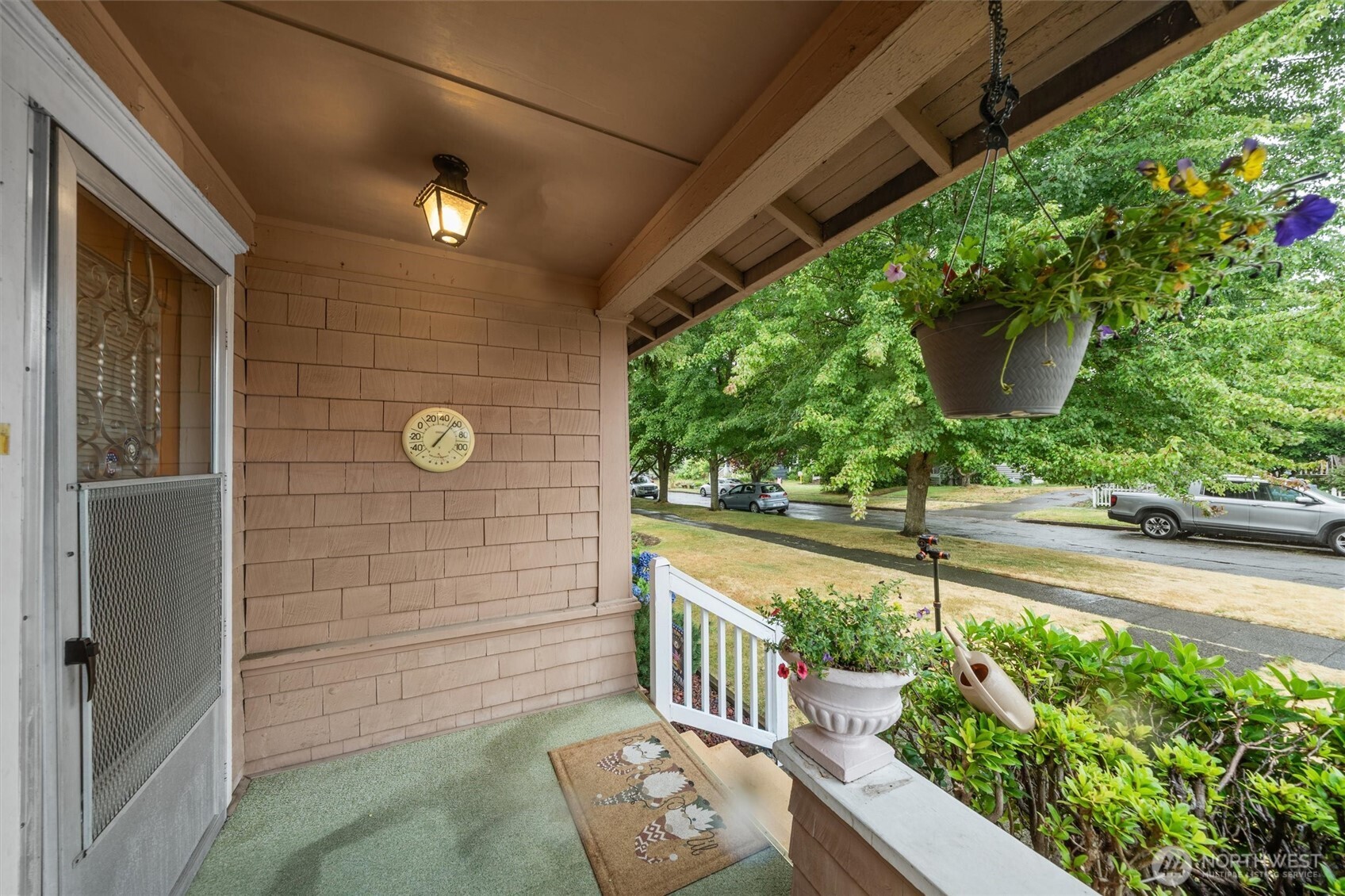 MLS #NWM2553890 image #1