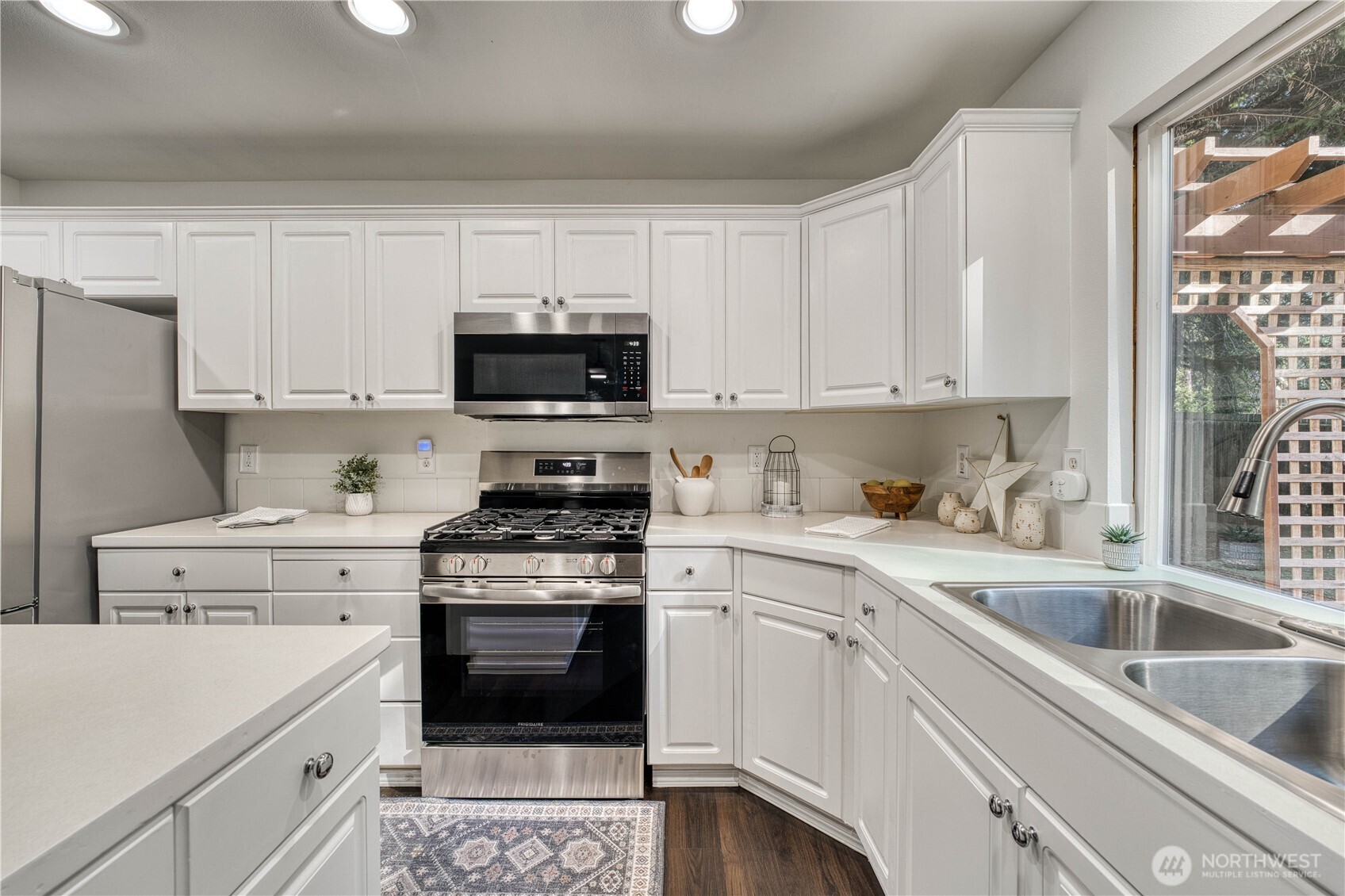 MLS #NWM2554035 image #9