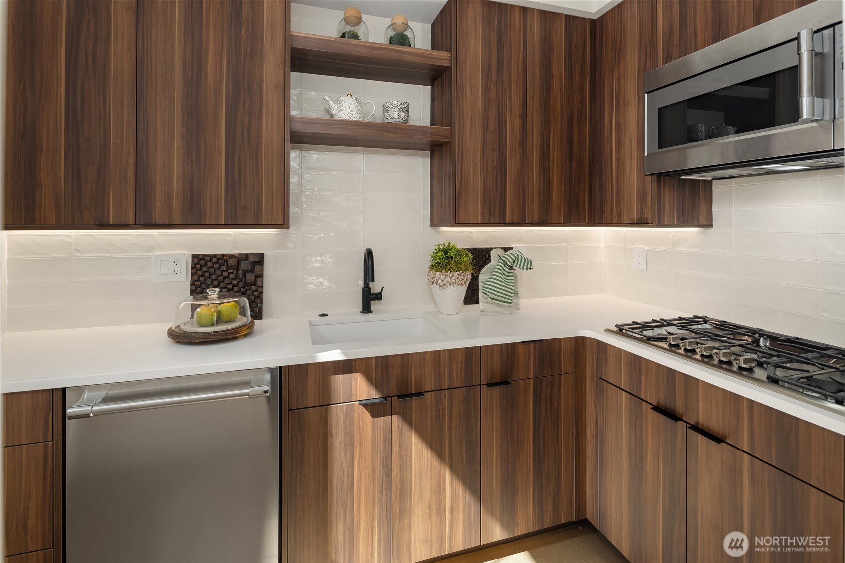 MLS #NWM2555261 image #5