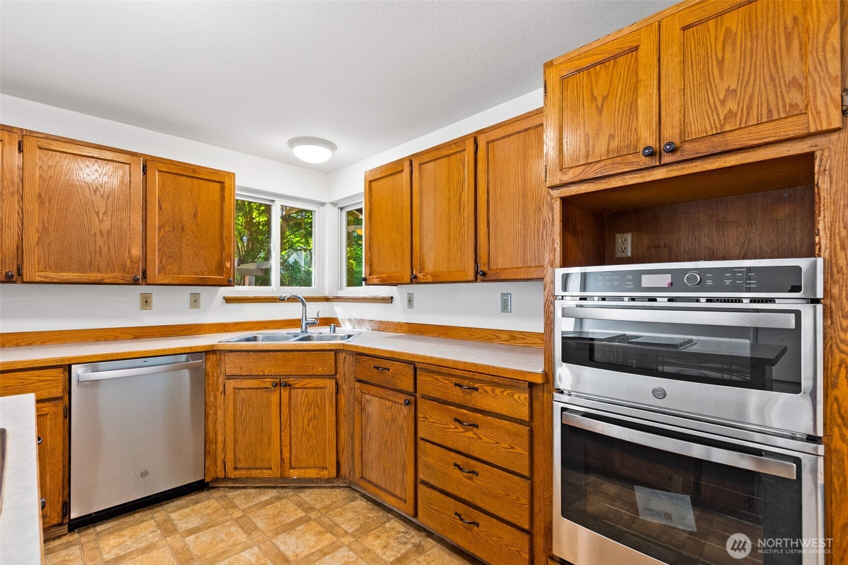 MLS #NWM2555359 image #10