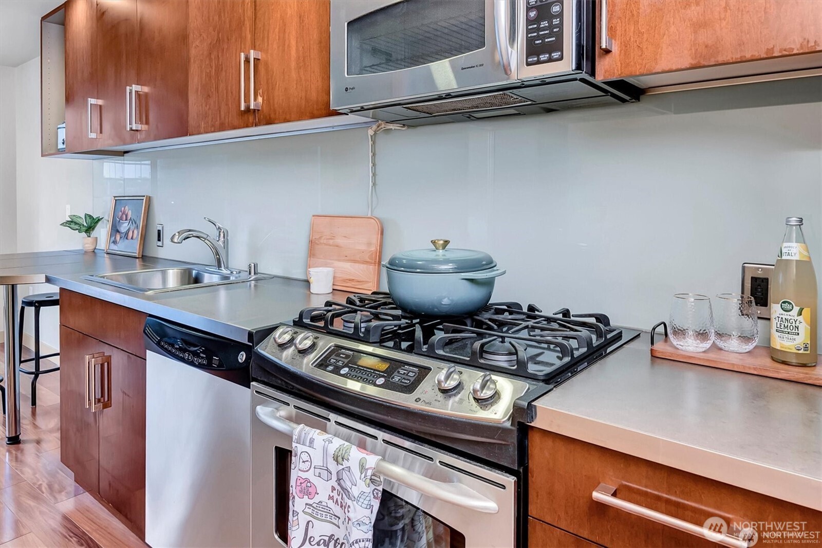 MLS #NWM2555511 image #5