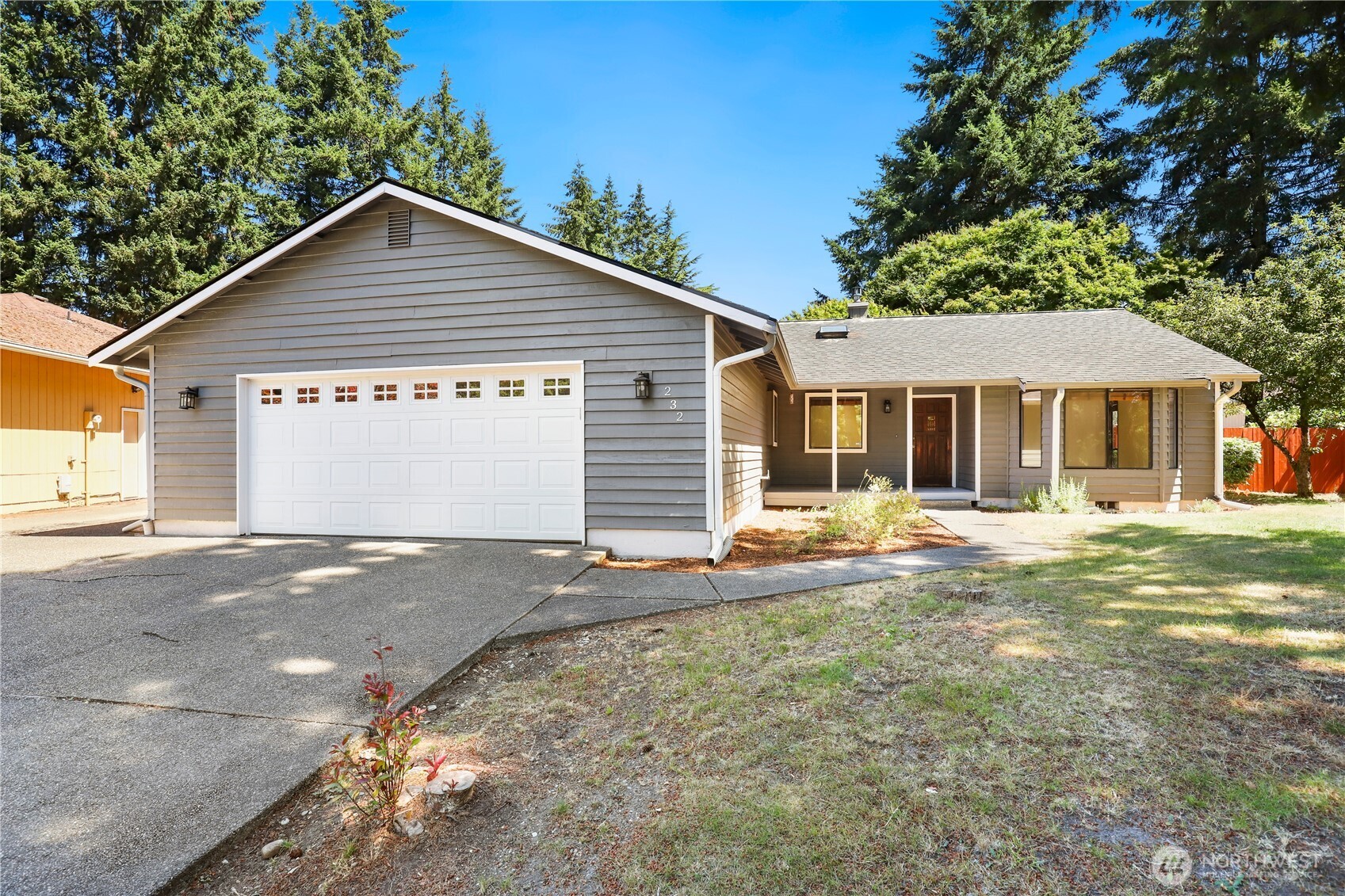 MLS #NWM2555528 image #0