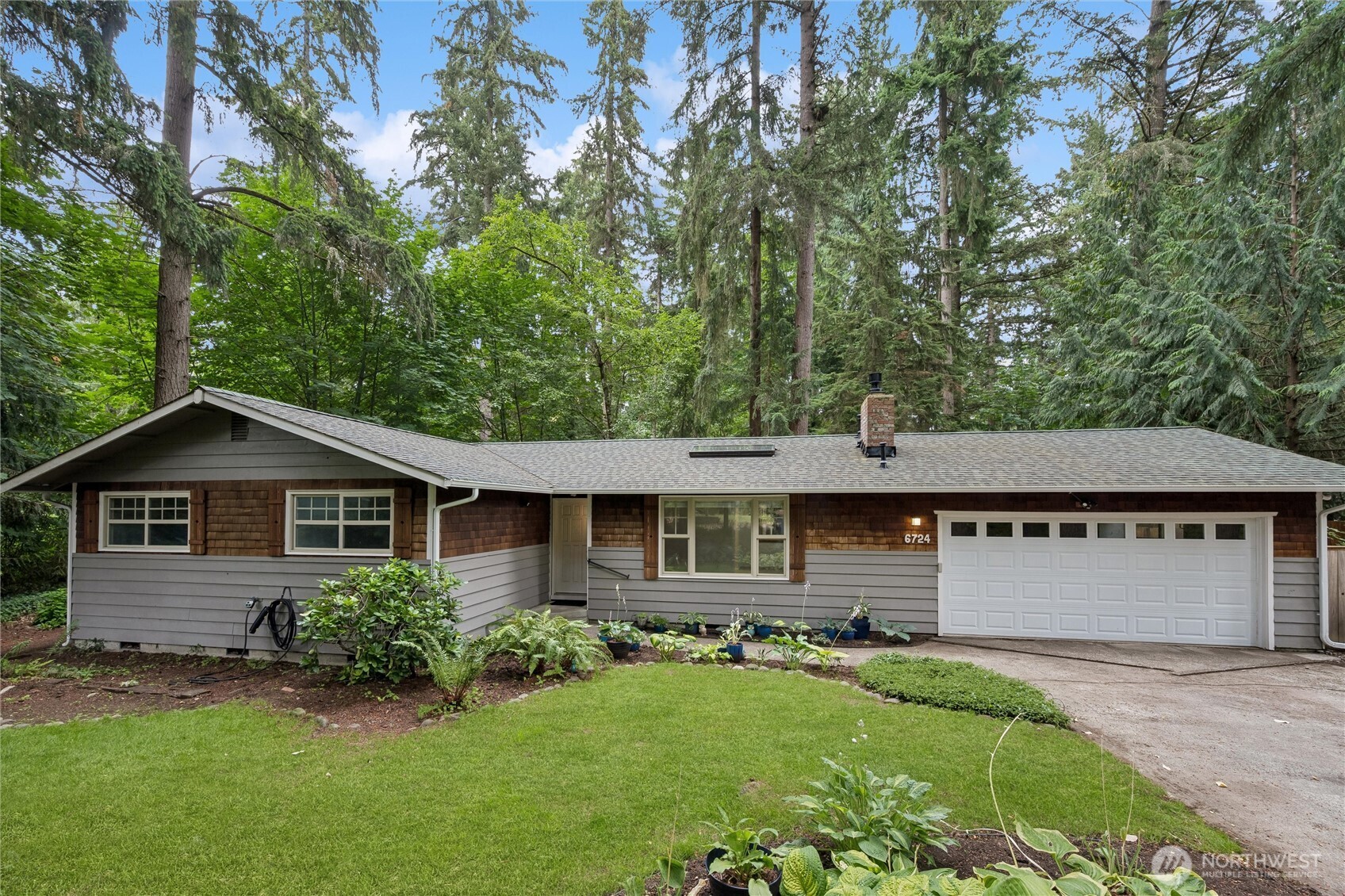 MLS #NWM2556888 image #1