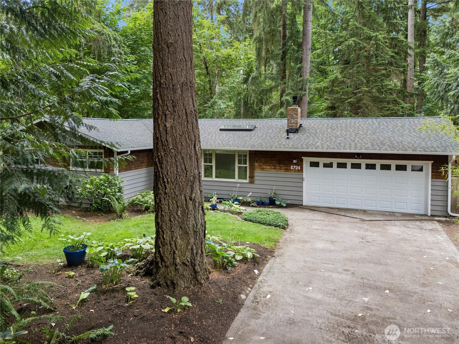 MLS #NWM2556888 image #2