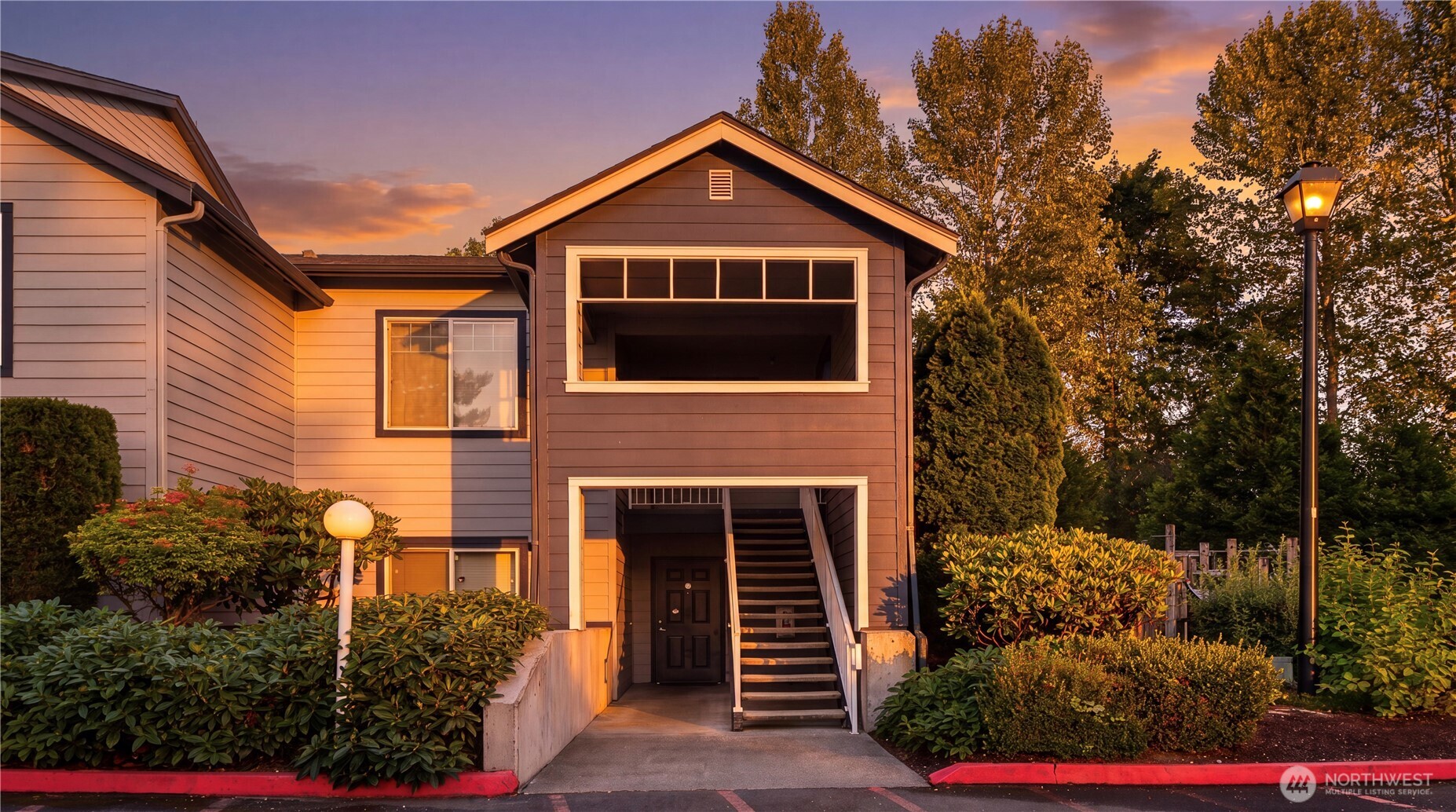 MLS #NWM2557936 image #0