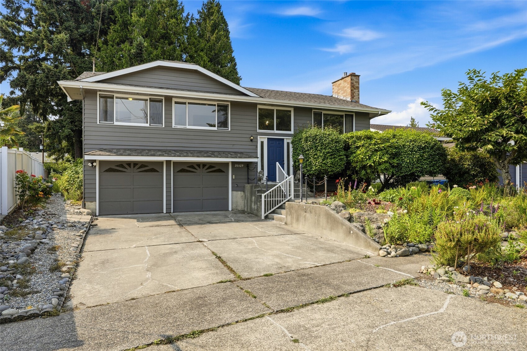 MLS #NWM2560804 image #0