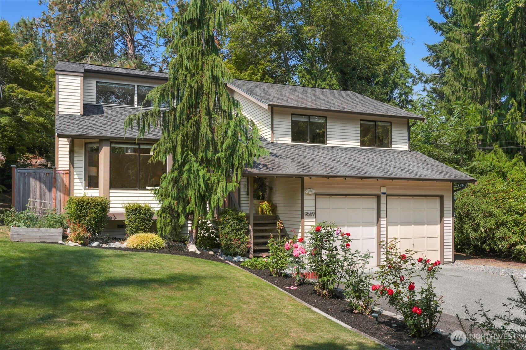 MLS #NWM2560969 image #0