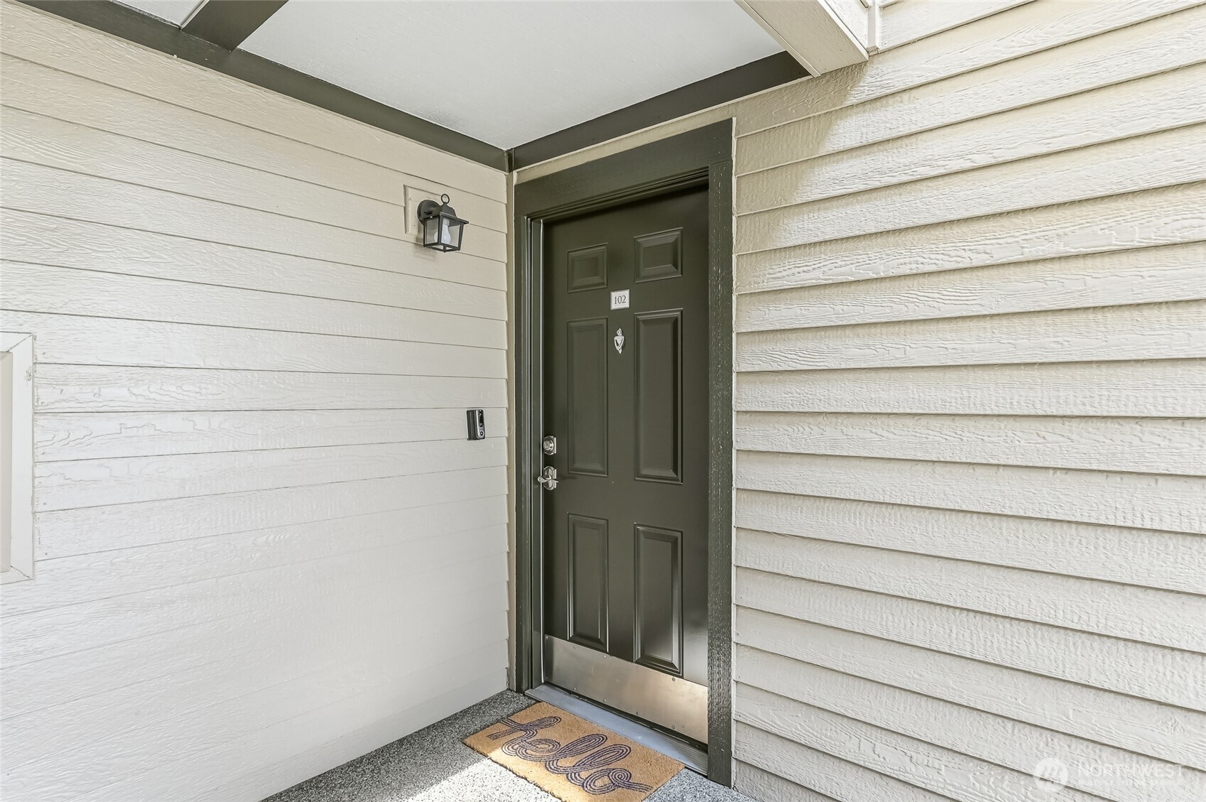 MLS #NWM2560985 image #2