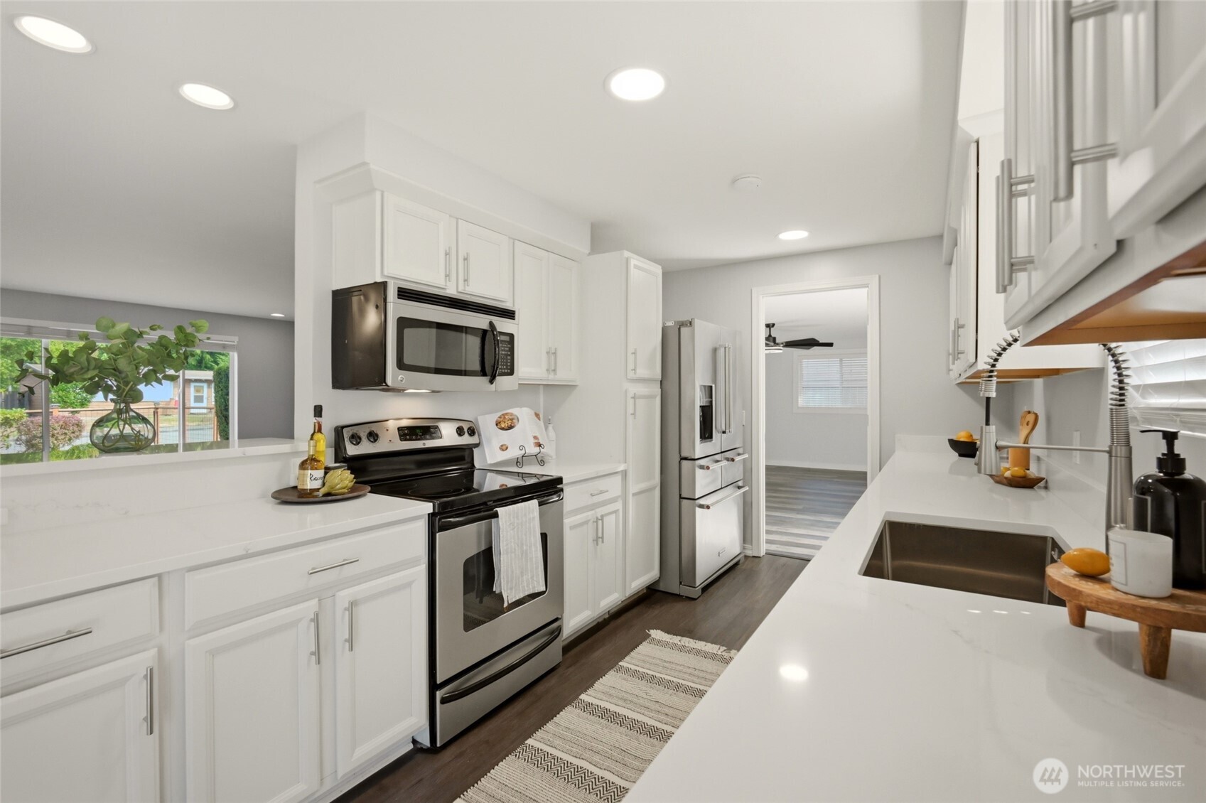 MLS #NWM2561202 image #4
