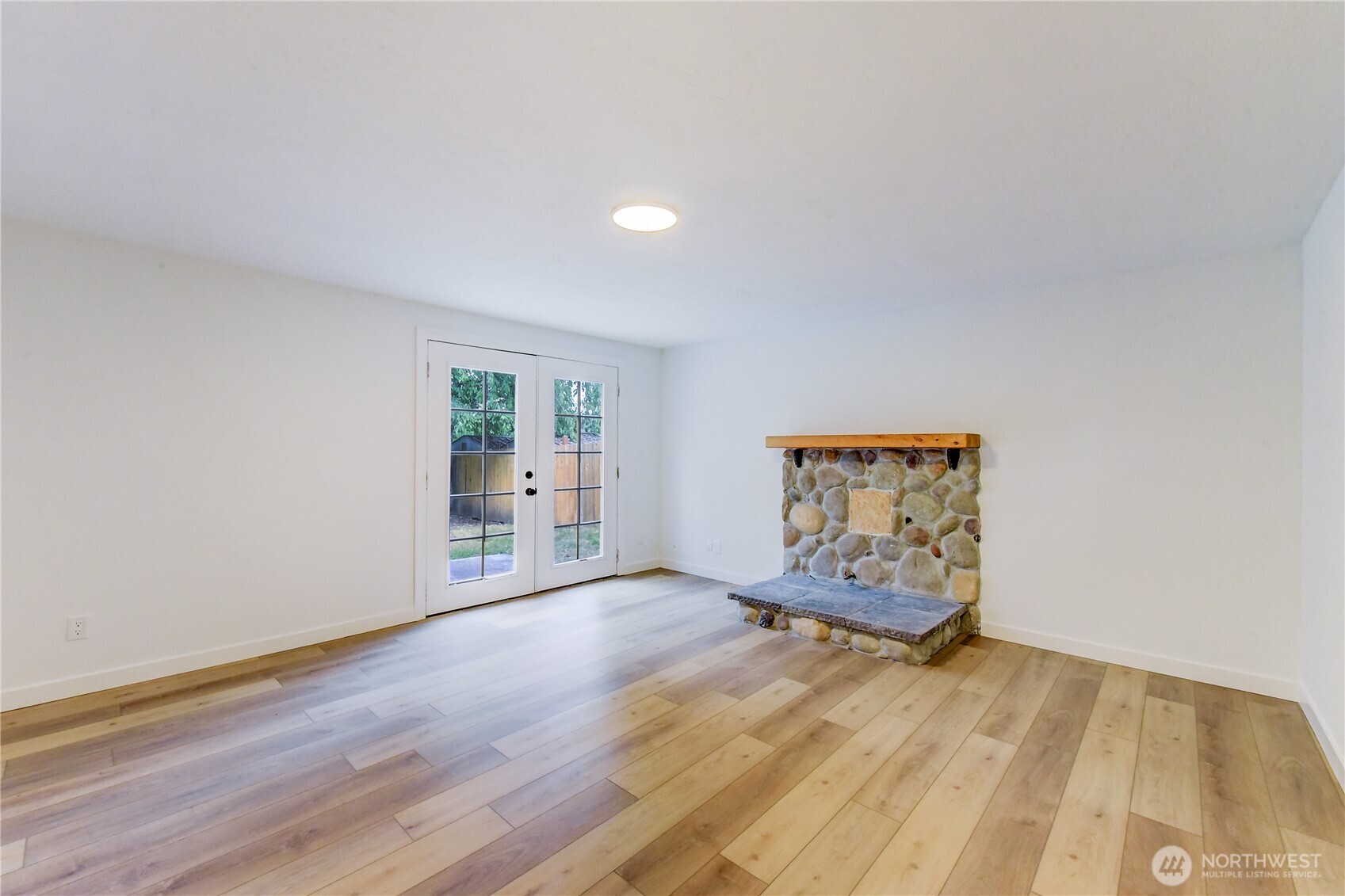 MLS #NWM2561254 image #17