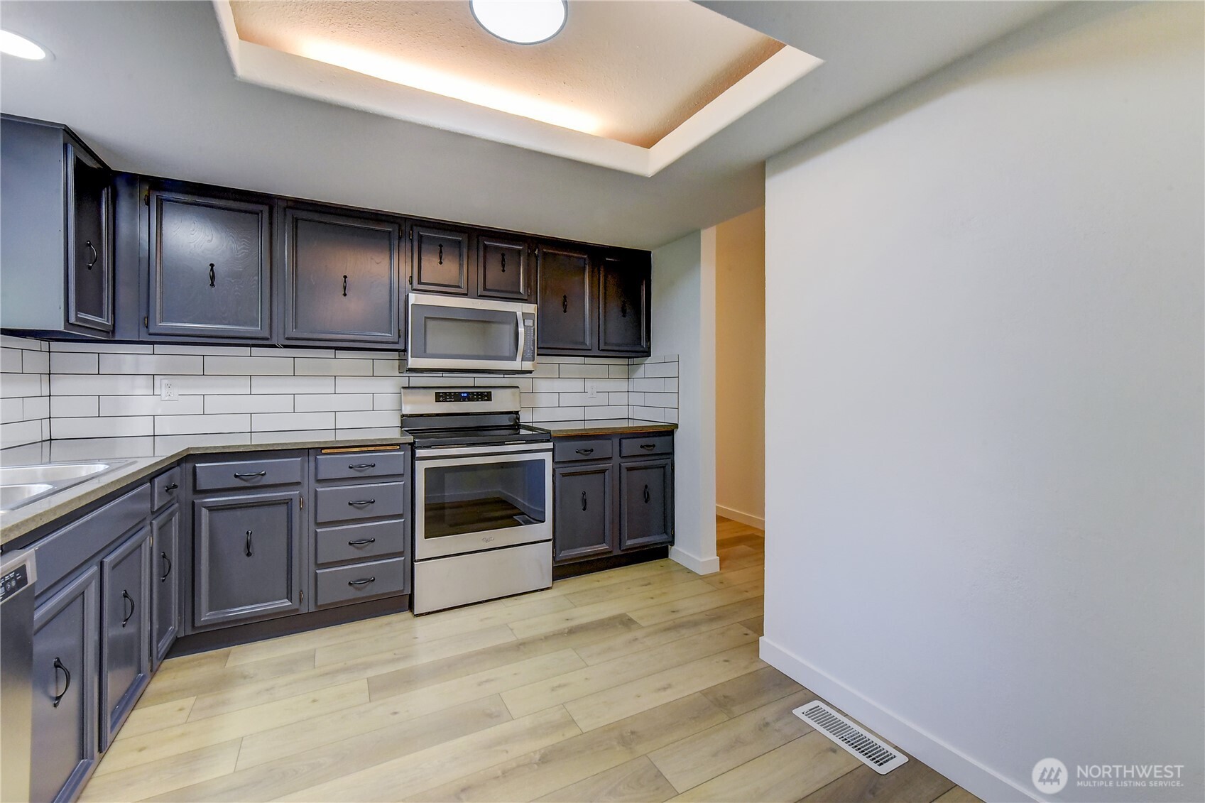 MLS #NWM2561254 image #9