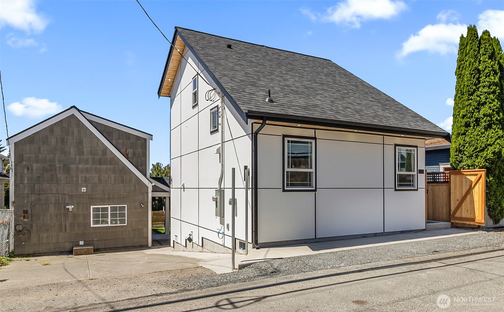 MLS #NWM2562186 image #0