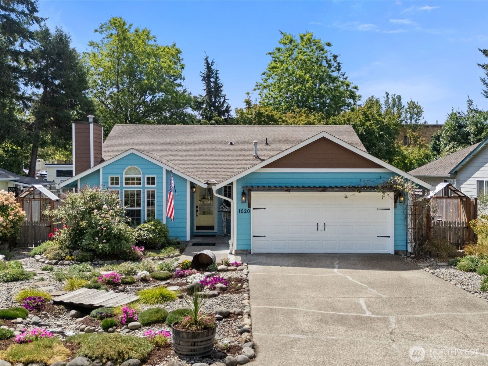 MLS #NWM2562549 image #0