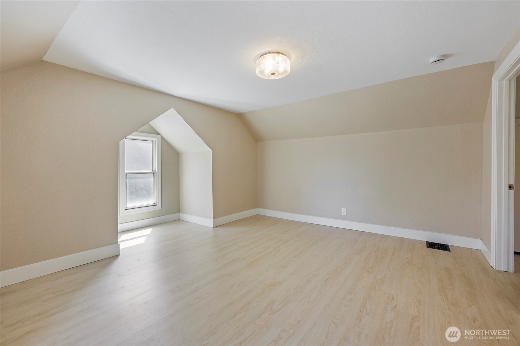 MLS #NWM2562681 image #22