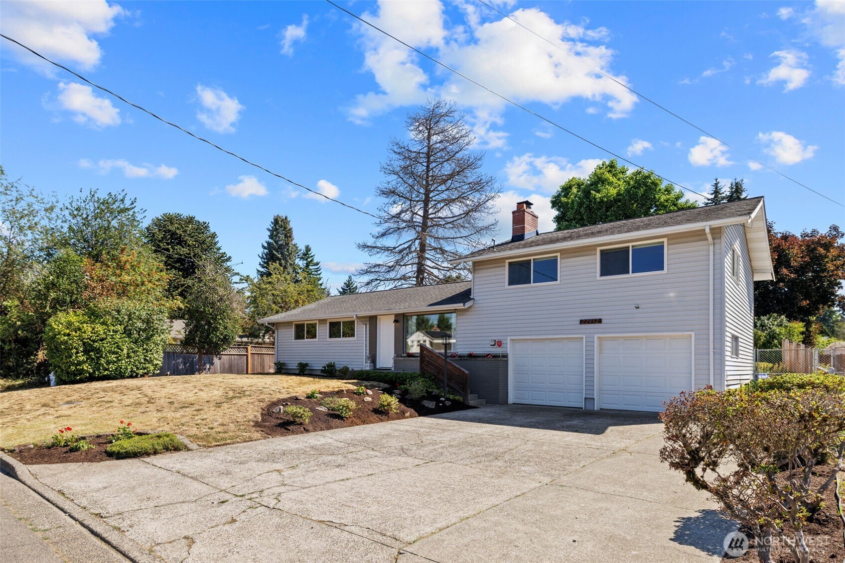 MLS #NWM2565216 image #1
